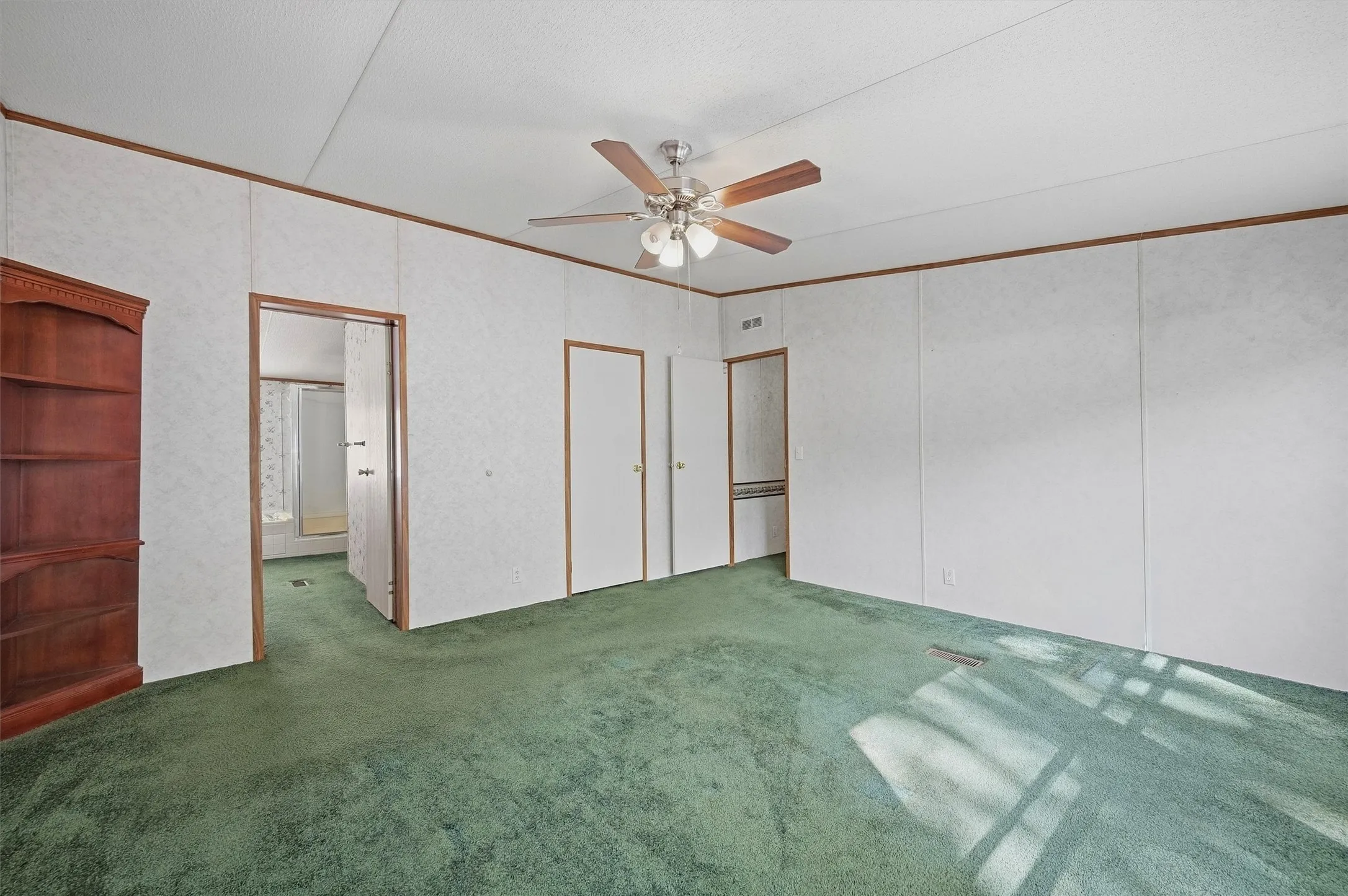 Mobile Home For Sale in Grayson County , 65 Red Sea Boulevard, Pottsboro, Texas 75076, 3 Bedroom, 2 Bathroom, Garage spaces, 1,664 Sqft, built in 2000, mls#21387473, Real Estate Agent in Pottsboro, Homes For Sale in Grayson county, Homes For Sale in Pottsboro, Realtor in Pottsboro Texas, Real Estate Brokerage Independent Realty Texas, Luminita Cordes Realtor