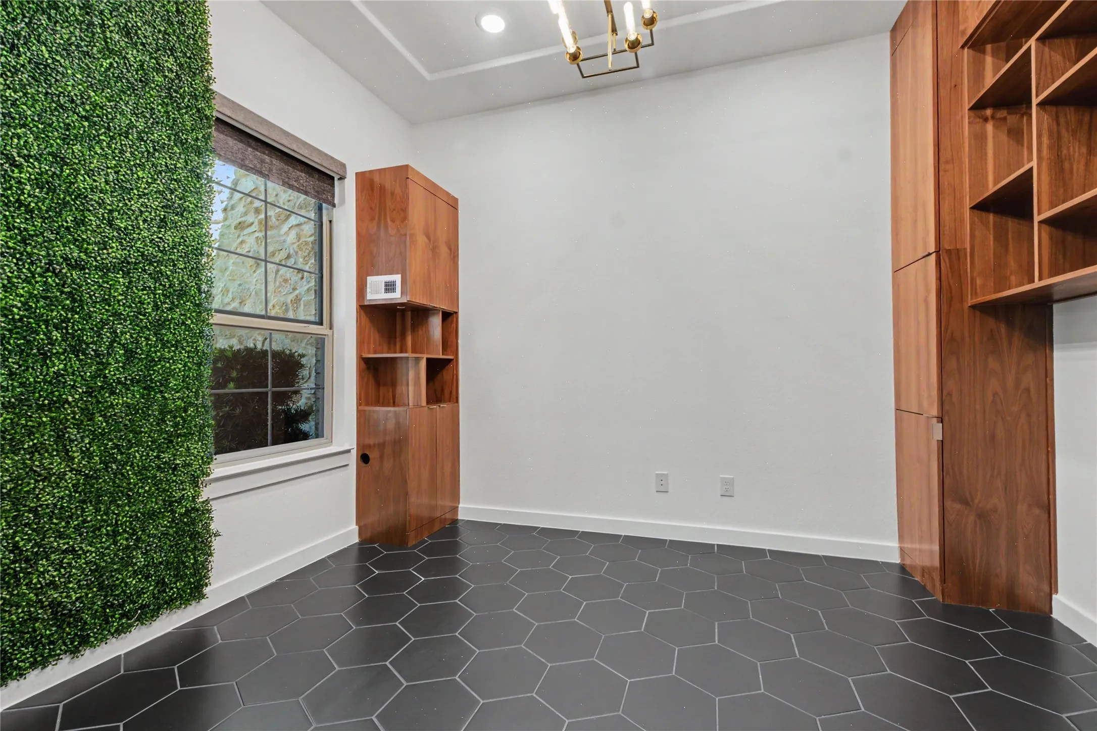 Townhouse For Rent in Tarrant County , 4533 English Maple Drive, Arlington, Texas 76005, 2 Bedroom, 3 Bathroom, 2 Garage spaces, 1,832 Sqft, built in 2021, mls#21389456, Real Estate Agent in Arlington, Homes For Rent in Tarrant county, Homes For Rent in Arlington, Realtor in Arlington Texas, Real Estate Brokerage Independent Realty Texas, Luminita Cordes Realtor