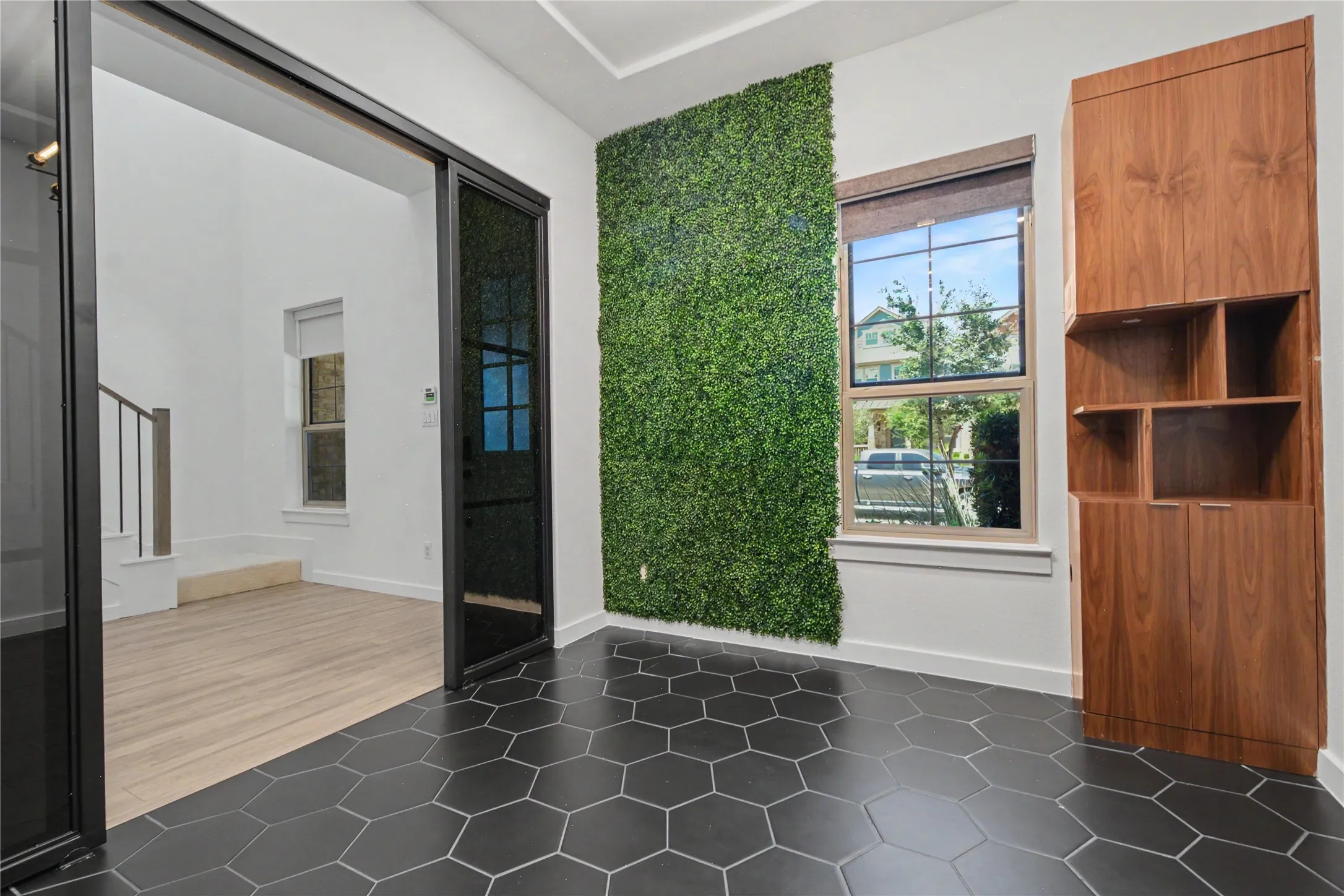 Townhouse For Rent in Tarrant County , 4533 English Maple Drive, Arlington, Texas 76005, 2 Bedroom, 3 Bathroom, 2 Garage spaces, 1,832 Sqft, built in 2021, mls#21389456, Real Estate Agent in Arlington, Homes For Rent in Tarrant county, Homes For Rent in Arlington, Realtor in Arlington Texas, Real Estate Brokerage Independent Realty Texas, Luminita Cordes Realtor