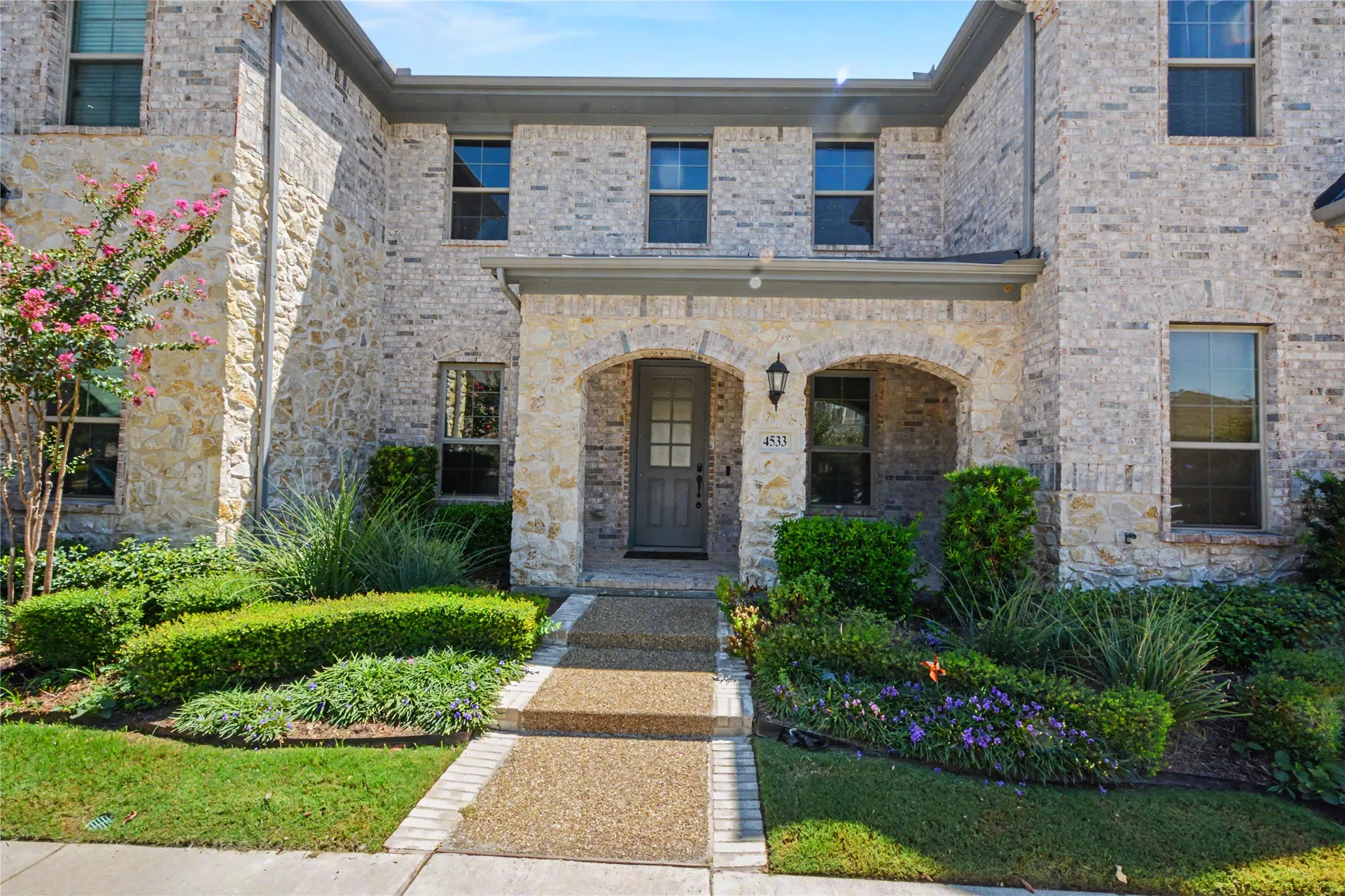 Townhouse For Rent in Tarrant County , 4533 English Maple Drive, Arlington, Texas 76005, 2 Bedroom, 3 Bathroom, 2 Garage spaces, 1,832 Sqft, built in 2021, mls#21389456, Real Estate Agent in Arlington, Homes For Rent in Tarrant county, Homes For Rent in Arlington, Realtor in Arlington Texas, Real Estate Brokerage Independent Realty Texas, Luminita Cordes Realtor