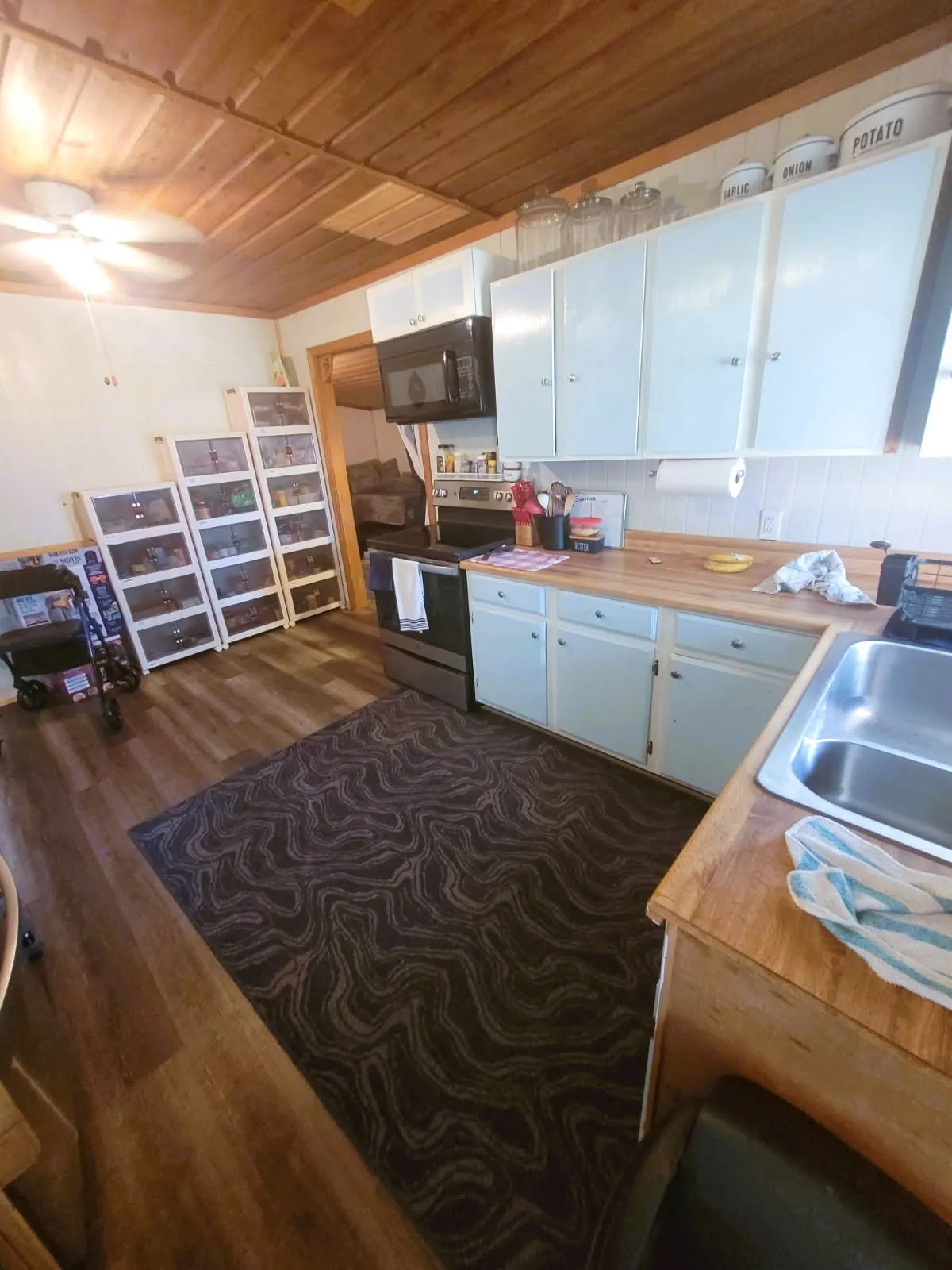 Single Family Residence For Sale in Rains County , 212 Private Road 7721, Emory, Texas 75440, 2 Bedroom, 1 Bathroom, 4 Garage spaces, 800 Sqft, built in 2000, mls#21390131, Real Estate Agent in Emory, Homes For Sale in Rains county, Homes For Sale in Emory, Realtor in Emory Texas, Real Estate Brokerage Independent Realty Texas, Luminita Cordes Realtor