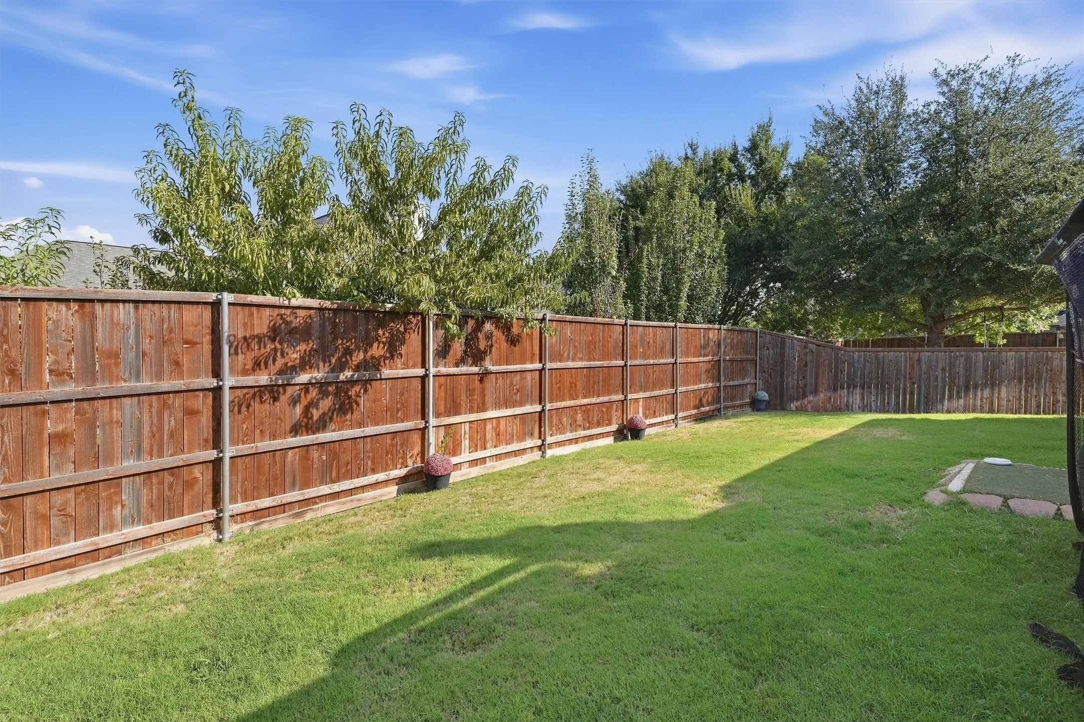 Single Family Residence For Sale in Tarrant County , 516 Magnolia Parkway, Benbrook, Texas 76126, 3 Bedroom, 3 Bathroom, 2 Garage spaces, 2,402 Sqft, built in 2010, mls#21388045, Real Estate Agent in Benbrook, Homes For Sale in Tarrant county, Homes For Sale in Benbrook, Realtor in Benbrook Texas, Real Estate Brokerage Independent Realty Texas, Luminita Cordes Realtor