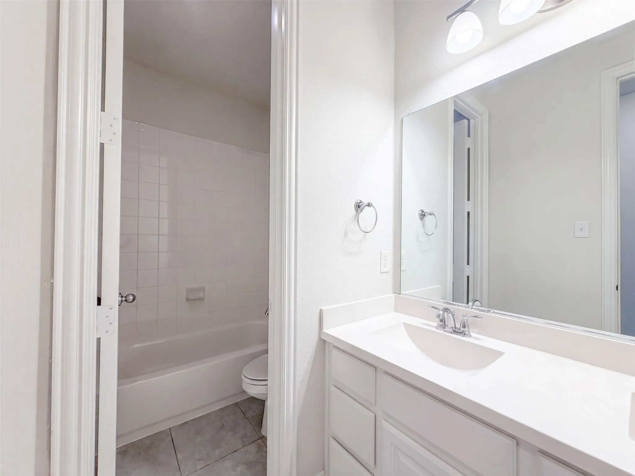 Single Family Residence For Sale in Denton County , 16204 Cullen Park Way, Prosper, Texas 75078, 4 Bedroom, 3 Bathroom, 3 Garage spaces, 3,008 Sqft, built in 2018, mls#21390135, Real Estate Agent in Prosper, Homes For Sale in Denton county, Homes For Sale in Prosper, Realtor in Prosper Texas, Real Estate Brokerage Independent Realty Texas, Luminita Cordes Realtor