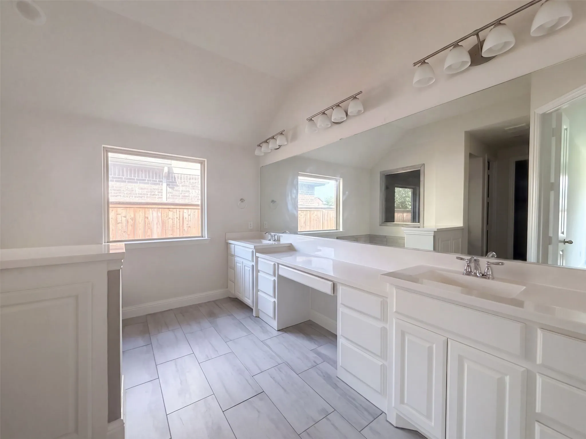 Single Family Residence For Sale in Denton County , 16204 Cullen Park Way, Prosper, Texas 75078, 4 Bedroom, 3 Bathroom, 3 Garage spaces, 3,008 Sqft, built in 2018, mls#21390135, Real Estate Agent in Prosper, Homes For Sale in Denton county, Homes For Sale in Prosper, Realtor in Prosper Texas, Real Estate Brokerage Independent Realty Texas, Luminita Cordes Realtor