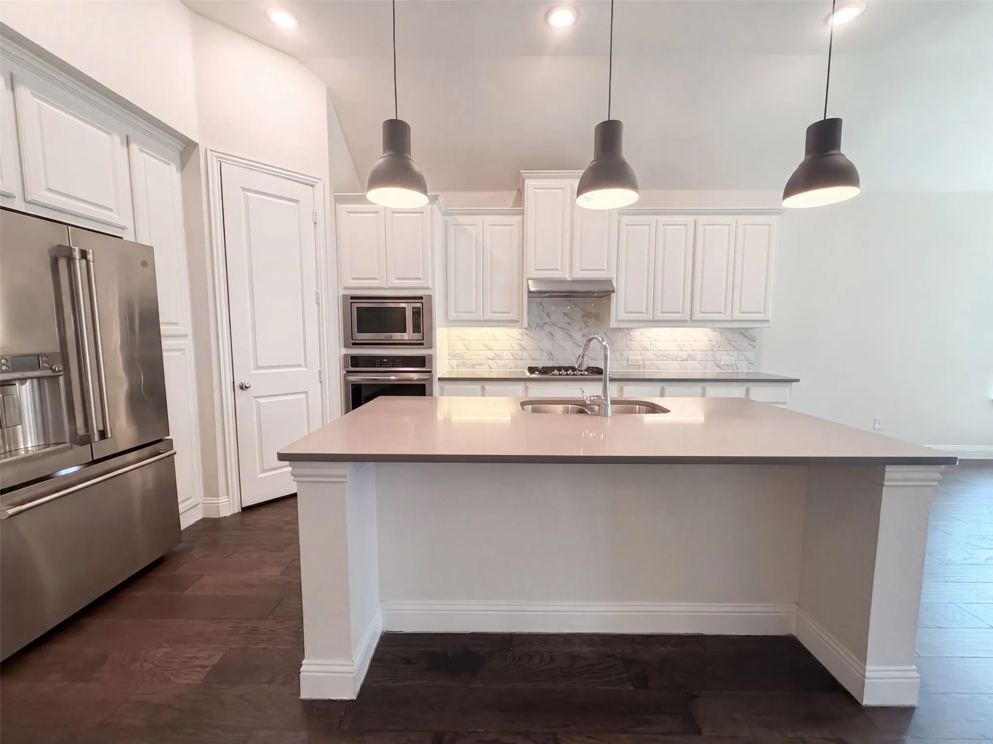 Single Family Residence For Sale in Denton County , 16204 Cullen Park Way, Prosper, Texas 75078, 4 Bedroom, 3 Bathroom, 3 Garage spaces, 3,008 Sqft, built in 2018, mls#21390135, Real Estate Agent in Prosper, Homes For Sale in Denton county, Homes For Sale in Prosper, Realtor in Prosper Texas, Real Estate Brokerage Independent Realty Texas, Luminita Cordes Realtor