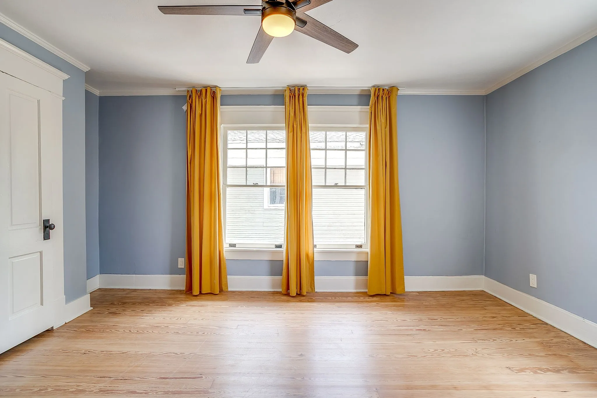 Single Family Residence For Sale in Tarrant County , 1406 6th Avenue, Fort Worth, Texas 76104, 3 Bedroom, 2 Bathroom, Garage spaces, 2,043 Sqft, built in 1915, mls#21390120, Real Estate Agent in Fort Worth, Homes For Sale in Tarrant county, Homes For Sale in Fort Worth, Realtor in Fort Worth Texas, Real Estate Brokerage Independent Realty Texas, Luminita Cordes Realtor