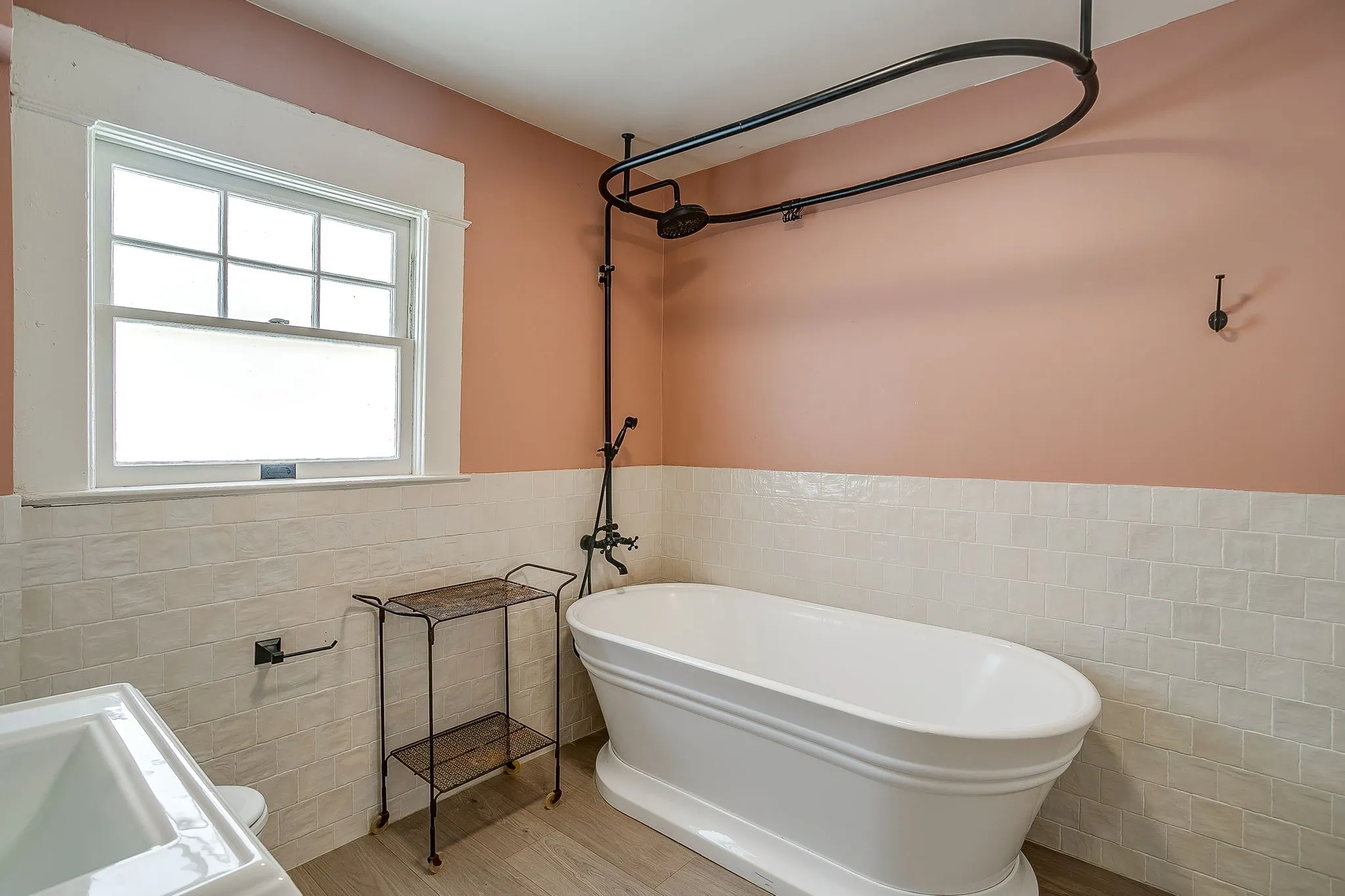 Single Family Residence For Sale in Tarrant County , 1406 6th Avenue, Fort Worth, Texas 76104, 3 Bedroom, 2 Bathroom, Garage spaces, 2,043 Sqft, built in 1915, mls#21390120, Real Estate Agent in Fort Worth, Homes For Sale in Tarrant county, Homes For Sale in Fort Worth, Realtor in Fort Worth Texas, Real Estate Brokerage Independent Realty Texas, Luminita Cordes Realtor