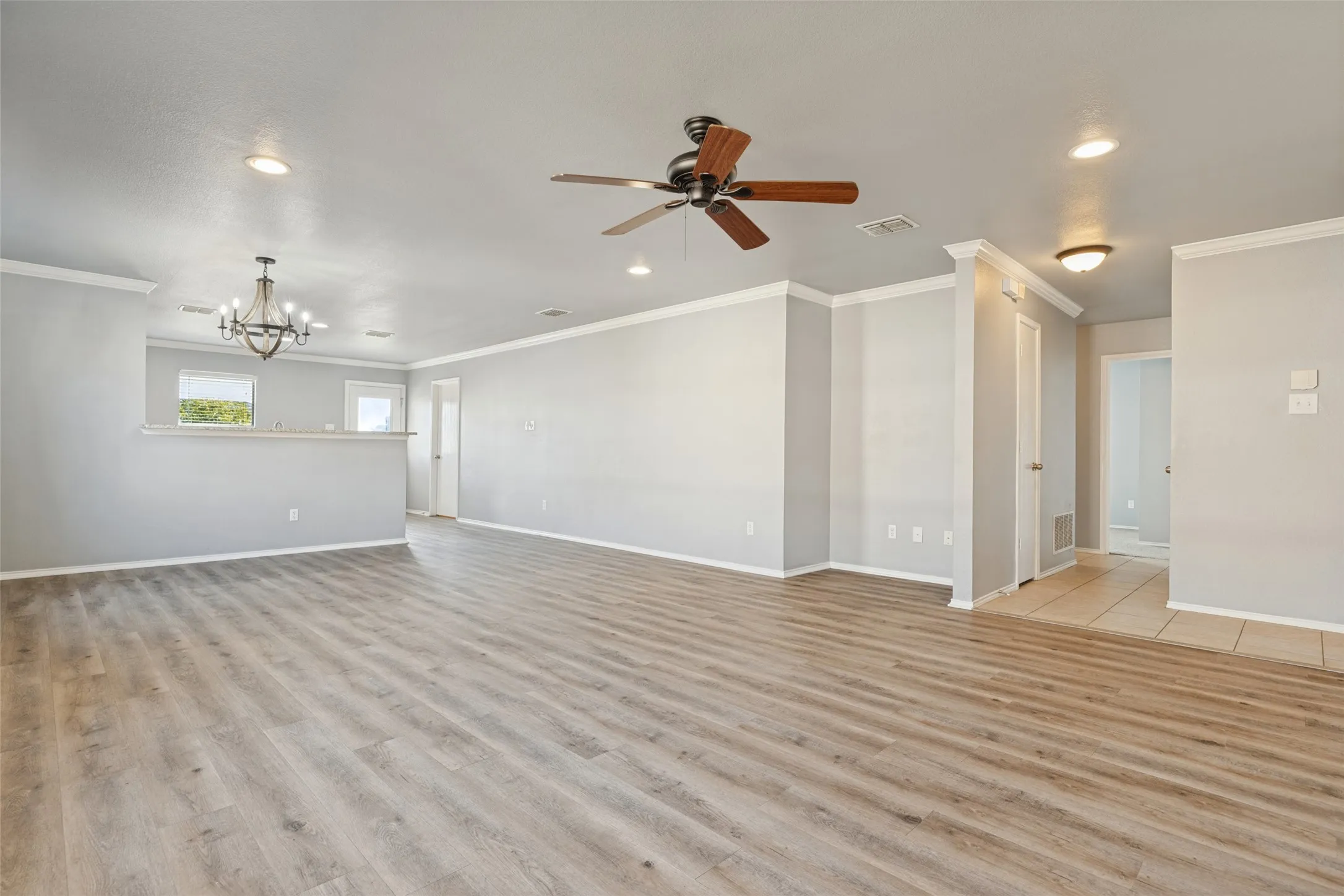 Single Family Residence For Rent in Collin County , 409 Bonnie Court, Anna, Texas 75409, 3 Bedroom, 2 Bathroom, 2 Garage spaces, 1,601 Sqft, built in 2005, mls#21389394, Real Estate Agent in Anna, Homes For Rent in Collin county, Homes For Rent in Anna, Realtor in Anna Texas, Real Estate Brokerage Independent Realty Texas, Luminita Cordes Realtor
