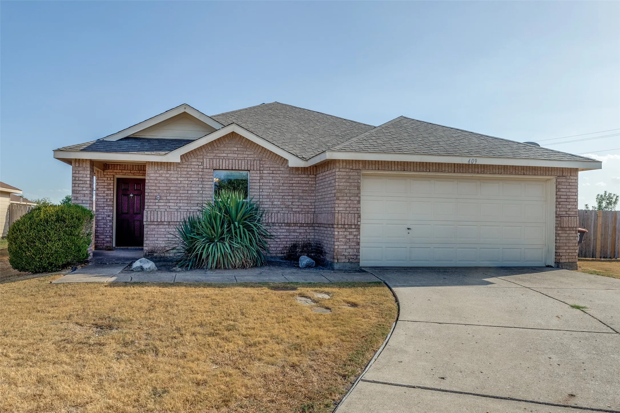 Single Family Residence For Rent