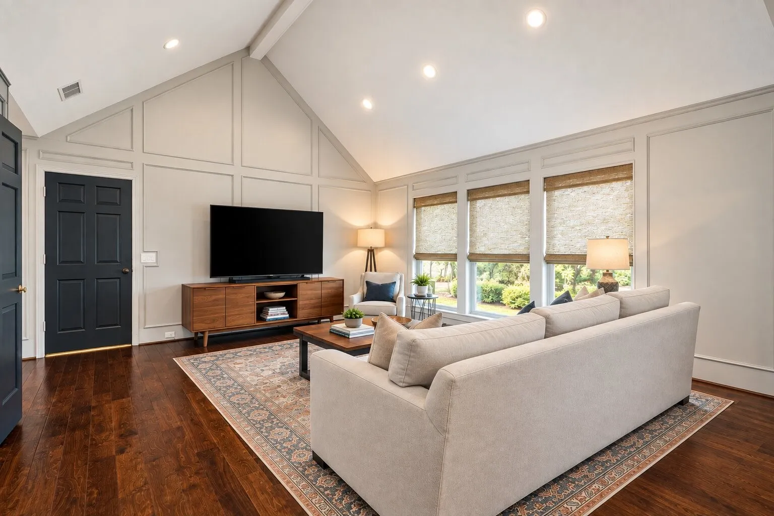 Single Family Residence For Sale in Collin County , 7621 England Drive, Plano, Texas 75025, 4 Bedroom, 3 Bathroom, 2 Garage spaces, 2,793 Sqft, built in 1985, mls#21387688, Real Estate Agent in Plano, Homes For Sale in Collin county, Homes For Sale in Plano, Realtor in Plano Texas, Real Estate Brokerage Independent Realty Texas, Luminita Cordes Realtor