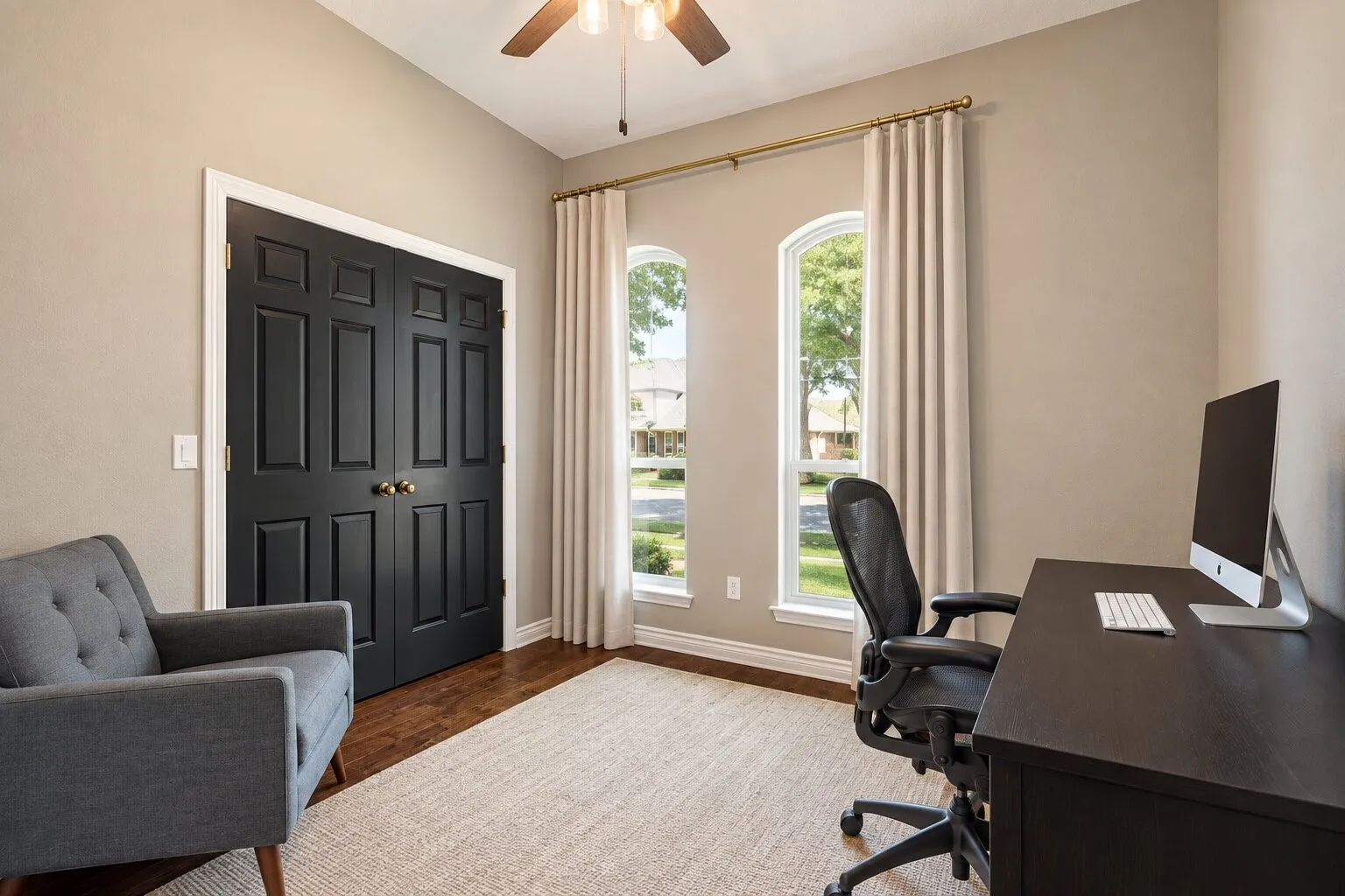 Single Family Residence For Sale in Collin County , 7621 England Drive, Plano, Texas 75025, 4 Bedroom, 3 Bathroom, 2 Garage spaces, 2,793 Sqft, built in 1985, mls#21387688, Real Estate Agent in Plano, Homes For Sale in Collin county, Homes For Sale in Plano, Realtor in Plano Texas, Real Estate Brokerage Independent Realty Texas, Luminita Cordes Realtor