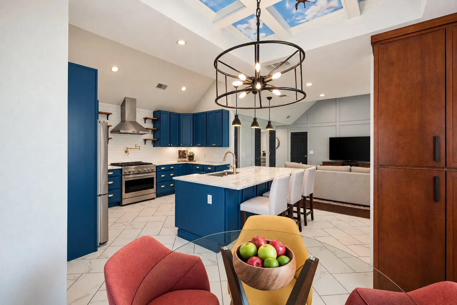 Single Family Residence For Sale in Collin County , 7621 England Drive, Plano, Texas 75025, 4 Bedroom, 3 Bathroom, 2 Garage spaces, 2,793 Sqft, built in 1985, mls#21387688, Real Estate Agent in Plano, Homes For Sale in Collin county, Homes For Sale in Plano, Realtor in Plano Texas, Real Estate Brokerage Independent Realty Texas, Luminita Cordes Realtor