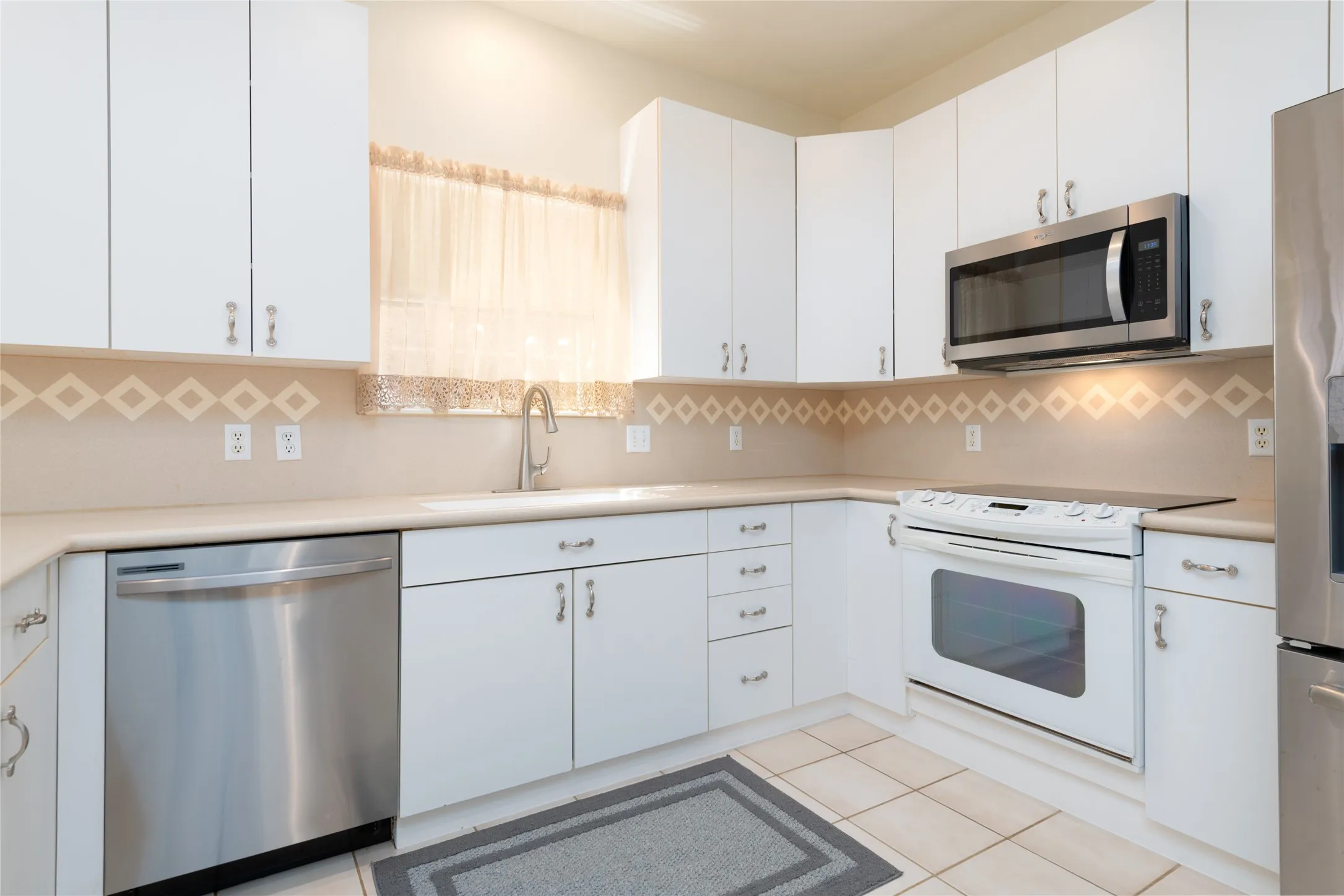 Single Family Residence For Sale in Taylor County , 21 Wynrush Circle, Abilene, Texas 79606, 3 Bedroom, 3 Bathroom, 2 Garage spaces, 2,355 Sqft, built in 1995, mls#21389921, Real Estate Agent in Abilene, Homes For Sale in Taylor county, Homes For Sale in Abilene, Realtor in Abilene Texas, Real Estate Brokerage Independent Realty Texas, Luminita Cordes Realtor