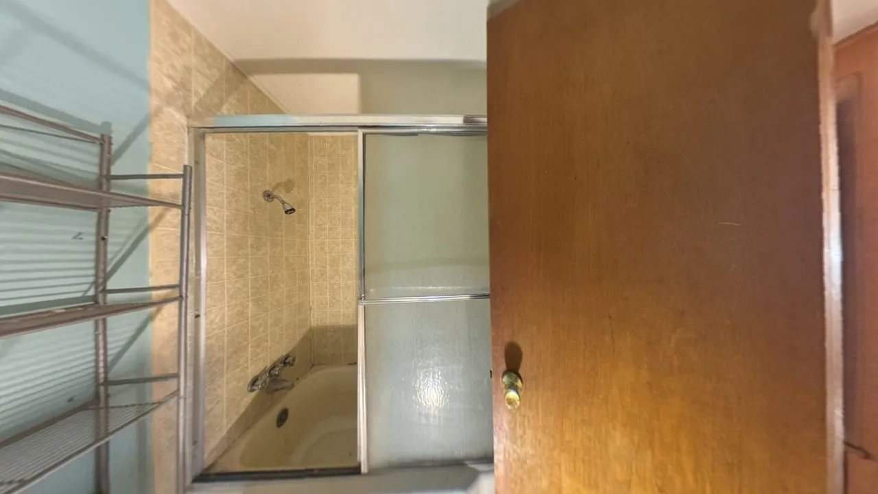 Single Family Residence For Sale in Hardeman County , 310 Combs Street, Quanah, Texas 79252, 3 Bedroom, 2 Bathroom, Garage spaces, 1,854 Sqft, built in 1955, mls#21390141, Real Estate Agent in Quanah, Homes For Sale in Hardeman county, Homes For Sale in Quanah, Realtor in Quanah Texas, Real Estate Brokerage Independent Realty Texas, Luminita Cordes Realtor