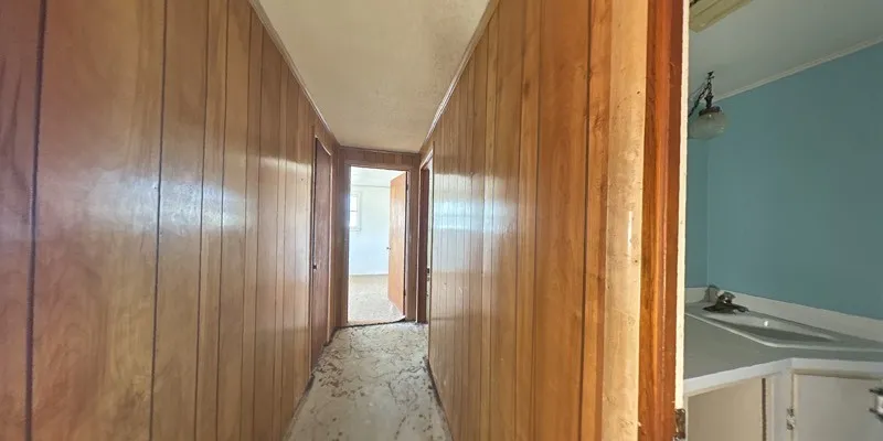 Single Family Residence For Sale in Hardeman County , 310 Combs Street, Quanah, Texas 79252, 3 Bedroom, 2 Bathroom, Garage spaces, 1,854 Sqft, built in 1955, mls#21390141, Real Estate Agent in Quanah, Homes For Sale in Hardeman county, Homes For Sale in Quanah, Realtor in Quanah Texas, Real Estate Brokerage Independent Realty Texas, Luminita Cordes Realtor