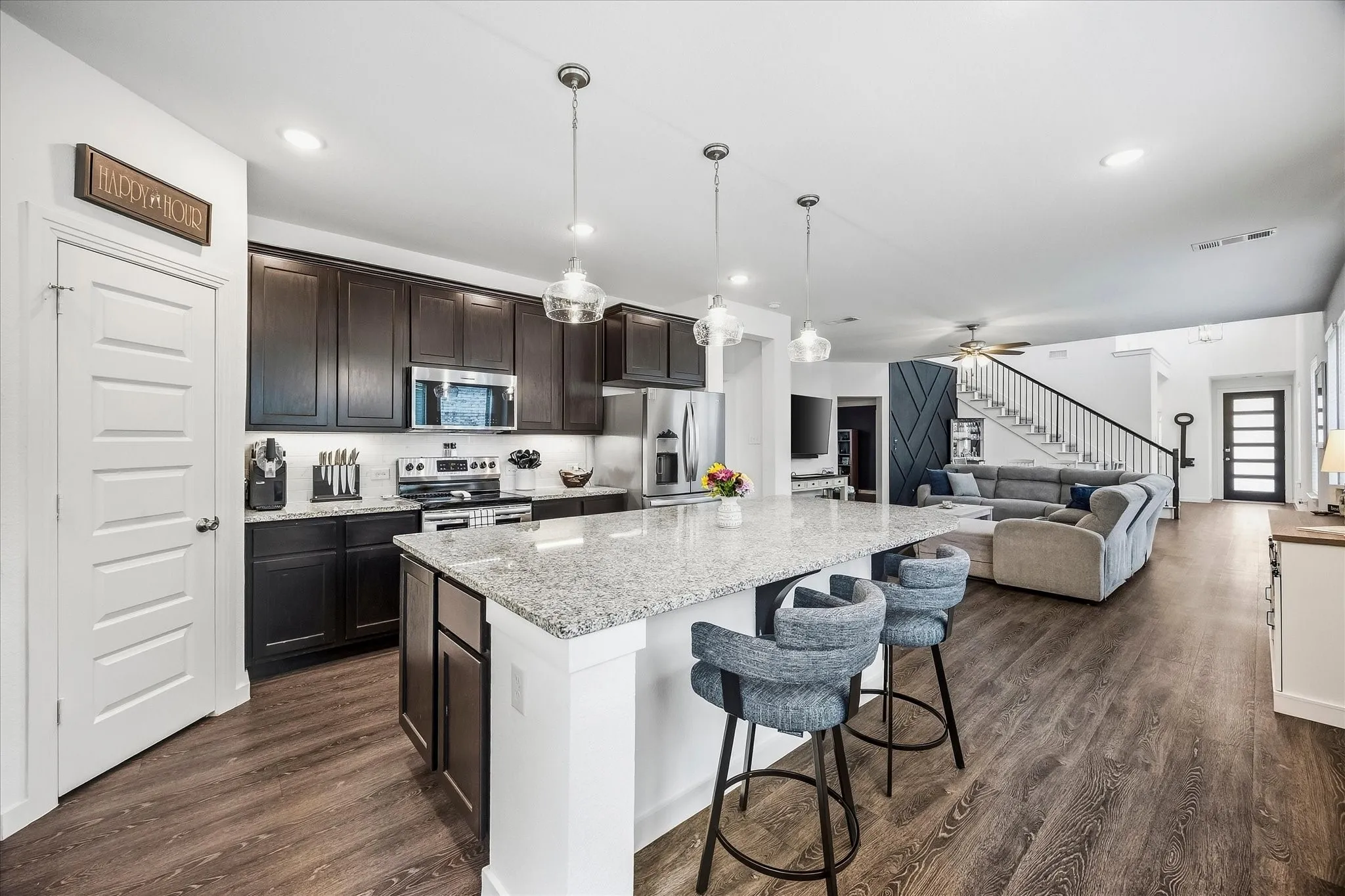 Single Family Residence For Sale in Denton County , 1508 Copper Bay Court, Aubrey, Texas 76227, 4 Bedroom, 3 Bathroom, 2 Garage spaces, 2,648 Sqft, built in 2020, mls#21389794, Real Estate Agent in Aubrey, Homes For Sale in Denton county, Homes For Sale in Aubrey, Realtor in Aubrey Texas, Real Estate Brokerage Independent Realty Texas, Luminita Cordes Realtor