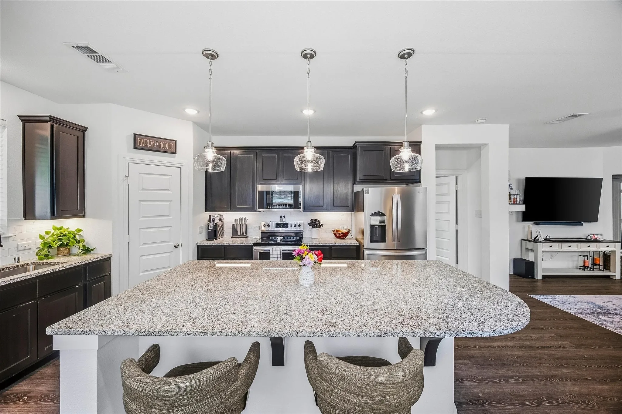 Single Family Residence For Sale in Denton County , 1508 Copper Bay Court, Aubrey, Texas 76227, 4 Bedroom, 3 Bathroom, 2 Garage spaces, 2,648 Sqft, built in 2020, mls#21389794, Real Estate Agent in Aubrey, Homes For Sale in Denton county, Homes For Sale in Aubrey, Realtor in Aubrey Texas, Real Estate Brokerage Independent Realty Texas, Luminita Cordes Realtor