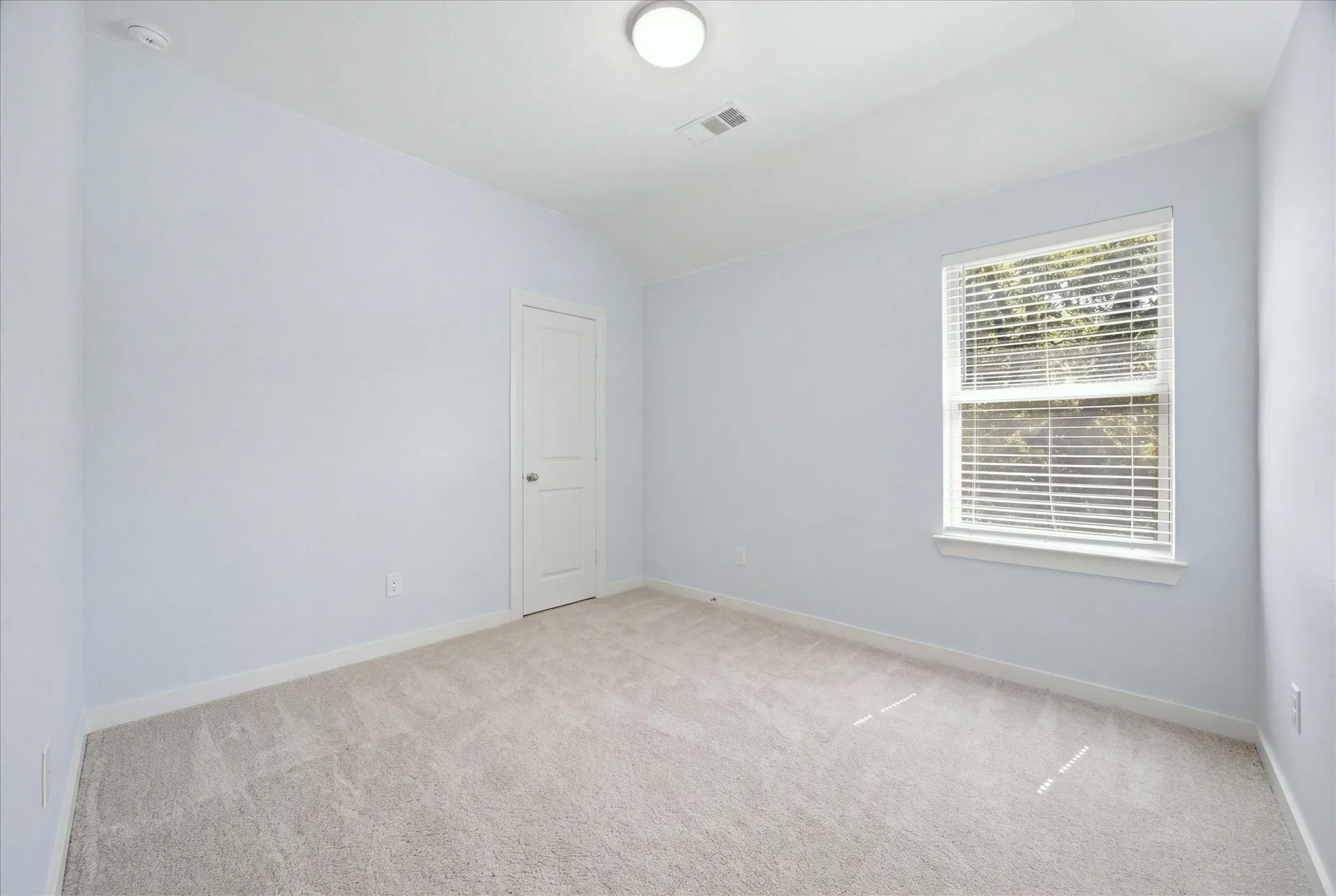 Single Family Residence For Sale in Denton County , 1508 Copper Bay Court, Aubrey, Texas 76227, 4 Bedroom, 3 Bathroom, 2 Garage spaces, 2,648 Sqft, built in 2020, mls#21389794, Real Estate Agent in Aubrey, Homes For Sale in Denton county, Homes For Sale in Aubrey, Realtor in Aubrey Texas, Real Estate Brokerage Independent Realty Texas, Luminita Cordes Realtor