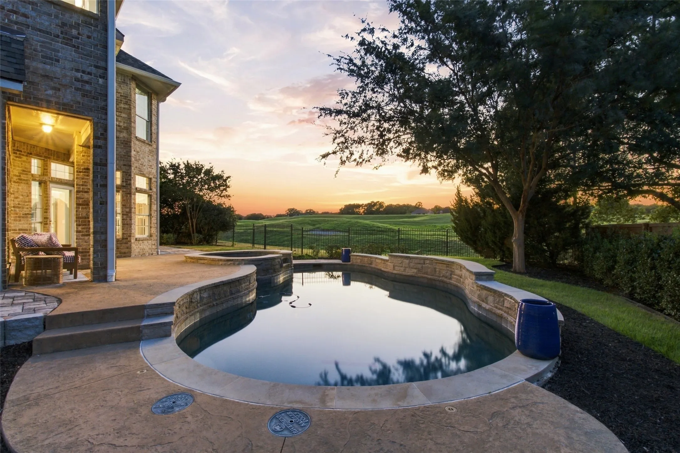 Single Family Residence For Sale in Collin County , 804 Lakewood Drive, Mc Kinney, Texas 75072, 4 Bedroom, 3 Bathroom, 3 Garage spaces, 4,016 Sqft, built in 1994, mls#21389884, Real Estate Agent in Mc Kinney, Homes For Sale in Collin county, Homes For Sale in Mc Kinney, Realtor in Mc Kinney Texas, Real Estate Brokerage Independent Realty Texas, Luminita Cordes Realtor