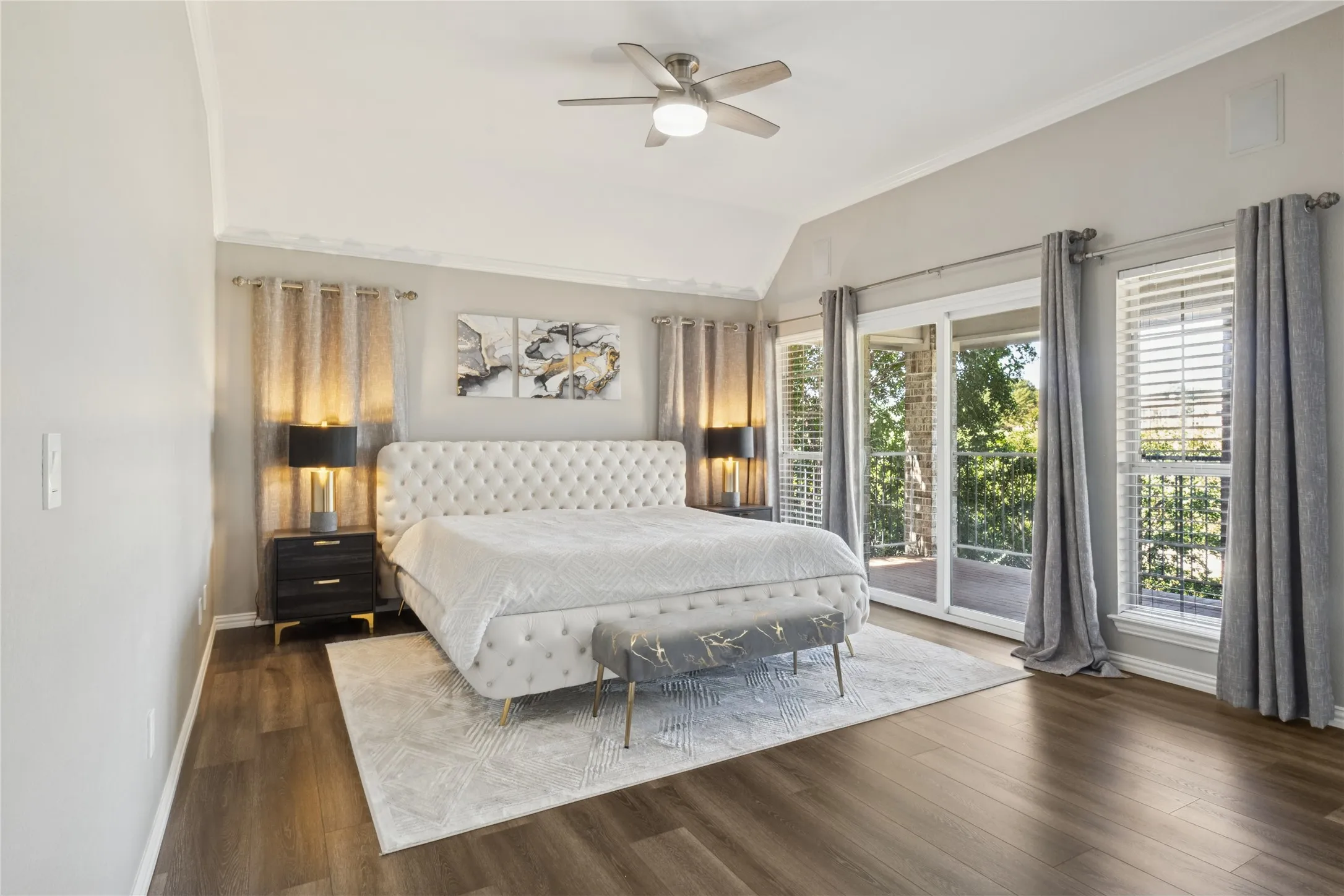 Single Family Residence For Sale in Collin County , 804 Lakewood Drive, Mc Kinney, Texas 75072, 4 Bedroom, 3 Bathroom, 3 Garage spaces, 4,016 Sqft, built in 1994, mls#21389884, Real Estate Agent in Mc Kinney, Homes For Sale in Collin county, Homes For Sale in Mc Kinney, Realtor in Mc Kinney Texas, Real Estate Brokerage Independent Realty Texas, Luminita Cordes Realtor