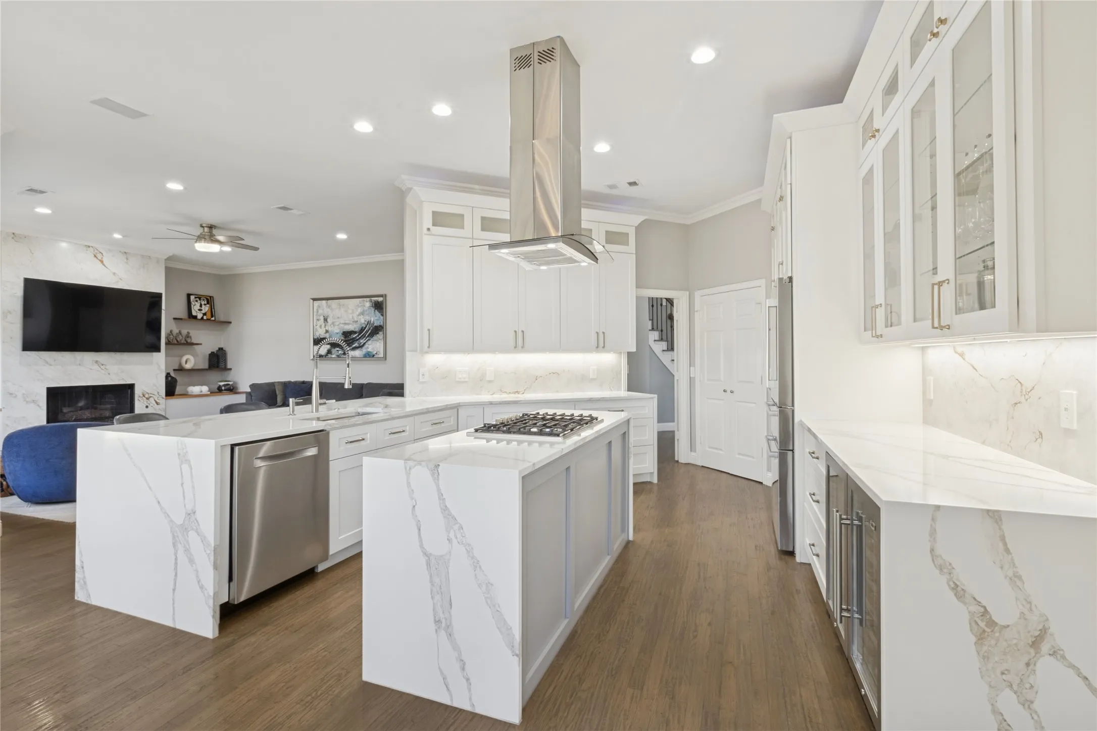 Single Family Residence For Sale in Collin County , 804 Lakewood Drive, Mc Kinney, Texas 75072, 4 Bedroom, 3 Bathroom, 3 Garage spaces, 4,016 Sqft, built in 1994, mls#21389884, Real Estate Agent in Mc Kinney, Homes For Sale in Collin county, Homes For Sale in Mc Kinney, Realtor in Mc Kinney Texas, Real Estate Brokerage Independent Realty Texas, Luminita Cordes Realtor