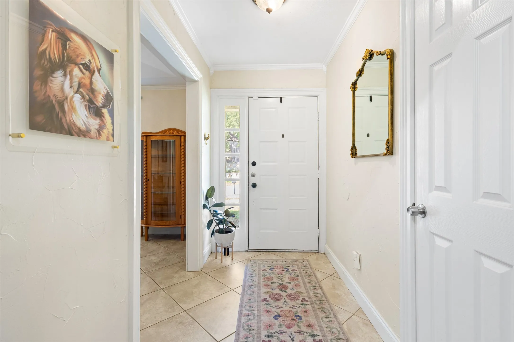 Single Family Residence For Sale in Tarrant County , 5816 Gatewood Drive, Arlington, Texas 76016, 3 Bedroom, 3 Bathroom, 2 Garage spaces, 2,569 Sqft, built in 1977, mls#21386898, Real Estate Agent in Arlington, Homes For Sale in Tarrant county, Homes For Sale in Arlington, Realtor in Arlington Texas, Real Estate Brokerage Independent Realty Texas, Luminita Cordes Realtor
