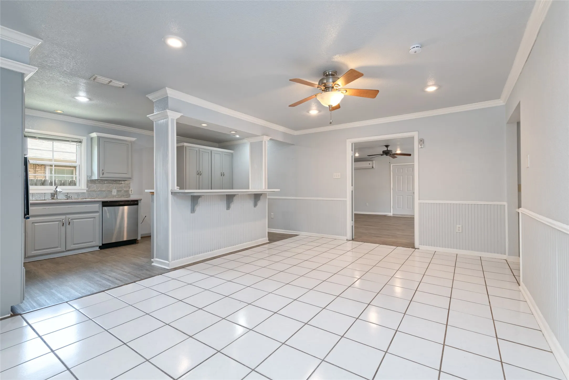 Single Family Residence For Sale in Taylor County , 3142 Columbia Drive, Abilene, Texas 79605, 3 Bedroom, 2 Bathroom, Garage spaces, 2,000 Sqft, built in 1958, mls#21390144, Real Estate Agent in Abilene, Homes For Sale in Taylor county, Homes For Sale in Abilene, Realtor in Abilene Texas, Real Estate Brokerage Independent Realty Texas, Luminita Cordes Realtor