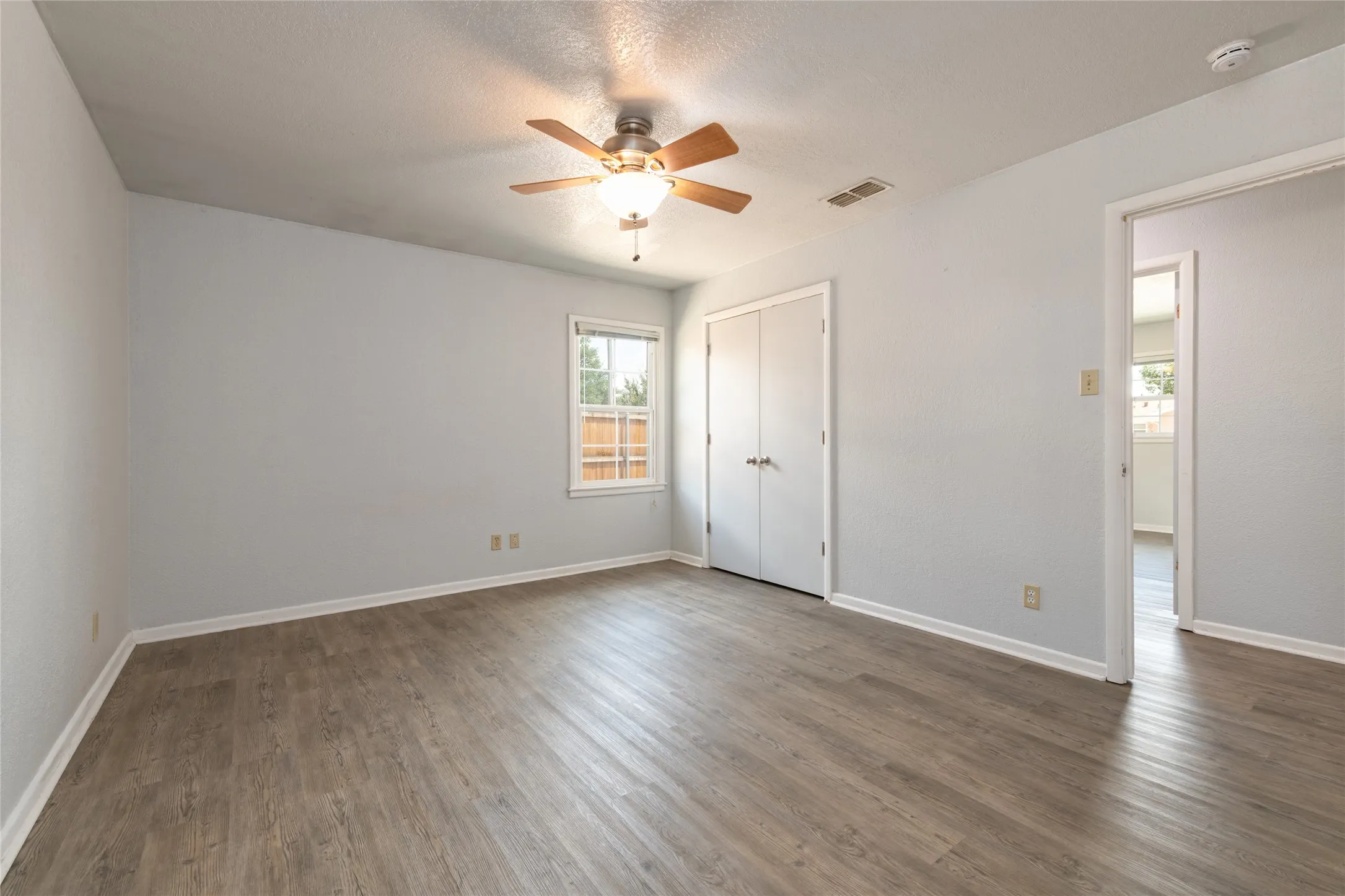 Single Family Residence For Sale in Taylor County , 3142 Columbia Drive, Abilene, Texas 79605, 3 Bedroom, 2 Bathroom, Garage spaces, 2,000 Sqft, built in 1958, mls#21390144, Real Estate Agent in Abilene, Homes For Sale in Taylor county, Homes For Sale in Abilene, Realtor in Abilene Texas, Real Estate Brokerage Independent Realty Texas, Luminita Cordes Realtor