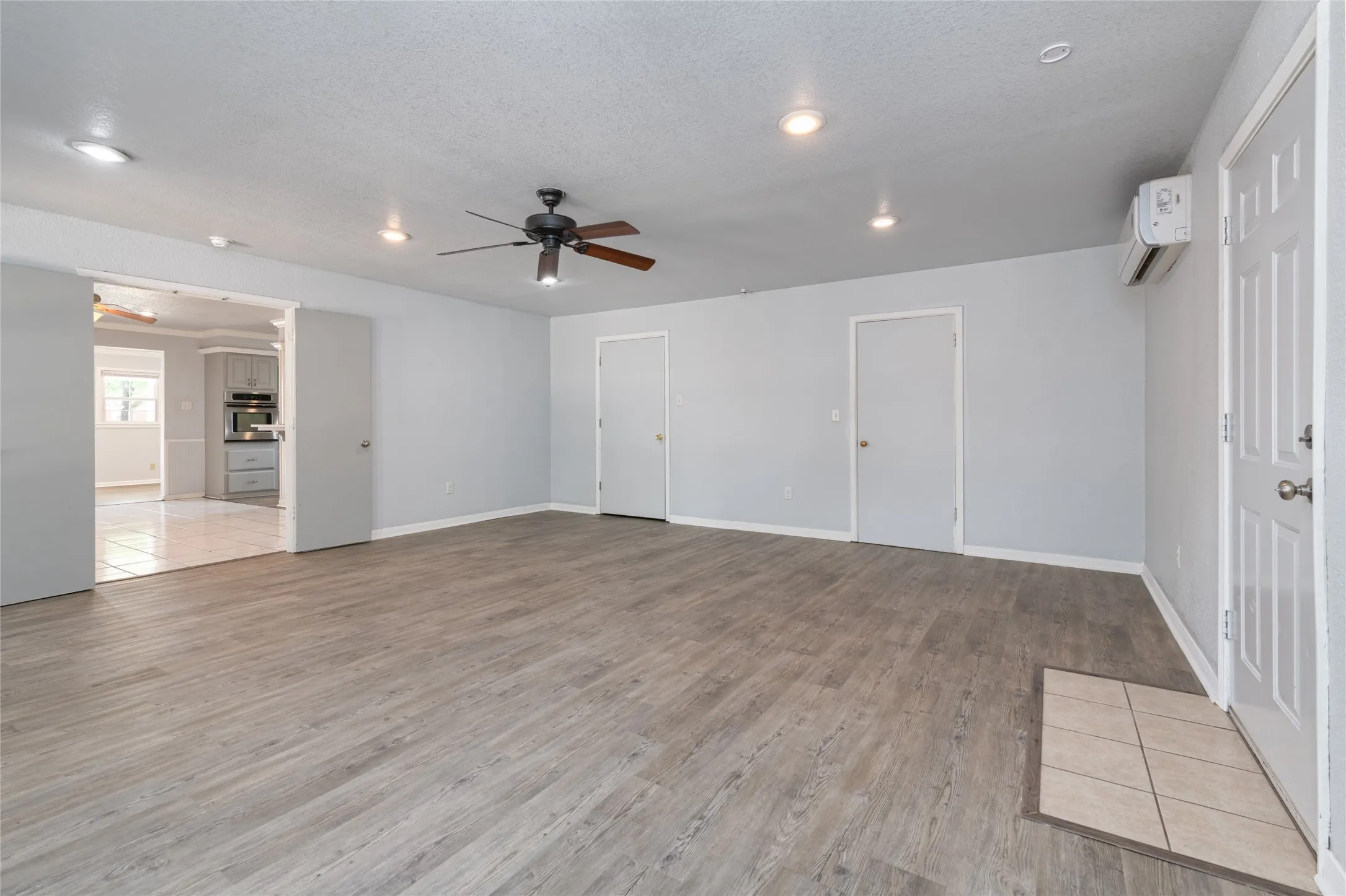 Single Family Residence For Sale in Taylor County , 3142 Columbia Drive, Abilene, Texas 79605, 3 Bedroom, 2 Bathroom, Garage spaces, 2,000 Sqft, built in 1958, mls#21390144, Real Estate Agent in Abilene, Homes For Sale in Taylor county, Homes For Sale in Abilene, Realtor in Abilene Texas, Real Estate Brokerage Independent Realty Texas, Luminita Cordes Realtor