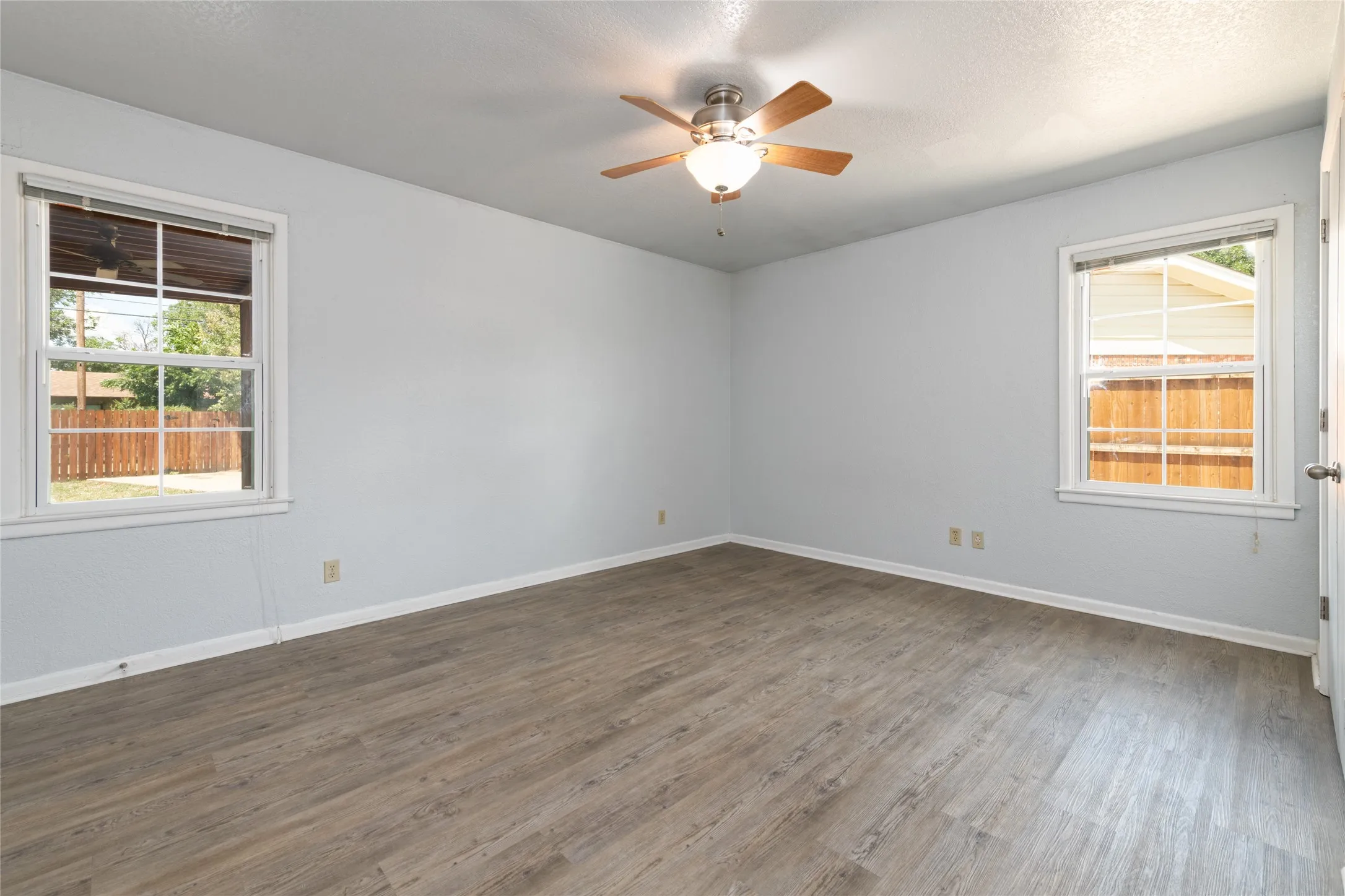 Single Family Residence For Sale in Taylor County , 3142 Columbia Drive, Abilene, Texas 79605, 3 Bedroom, 2 Bathroom, Garage spaces, 2,000 Sqft, built in 1958, mls#21390144, Real Estate Agent in Abilene, Homes For Sale in Taylor county, Homes For Sale in Abilene, Realtor in Abilene Texas, Real Estate Brokerage Independent Realty Texas, Luminita Cordes Realtor