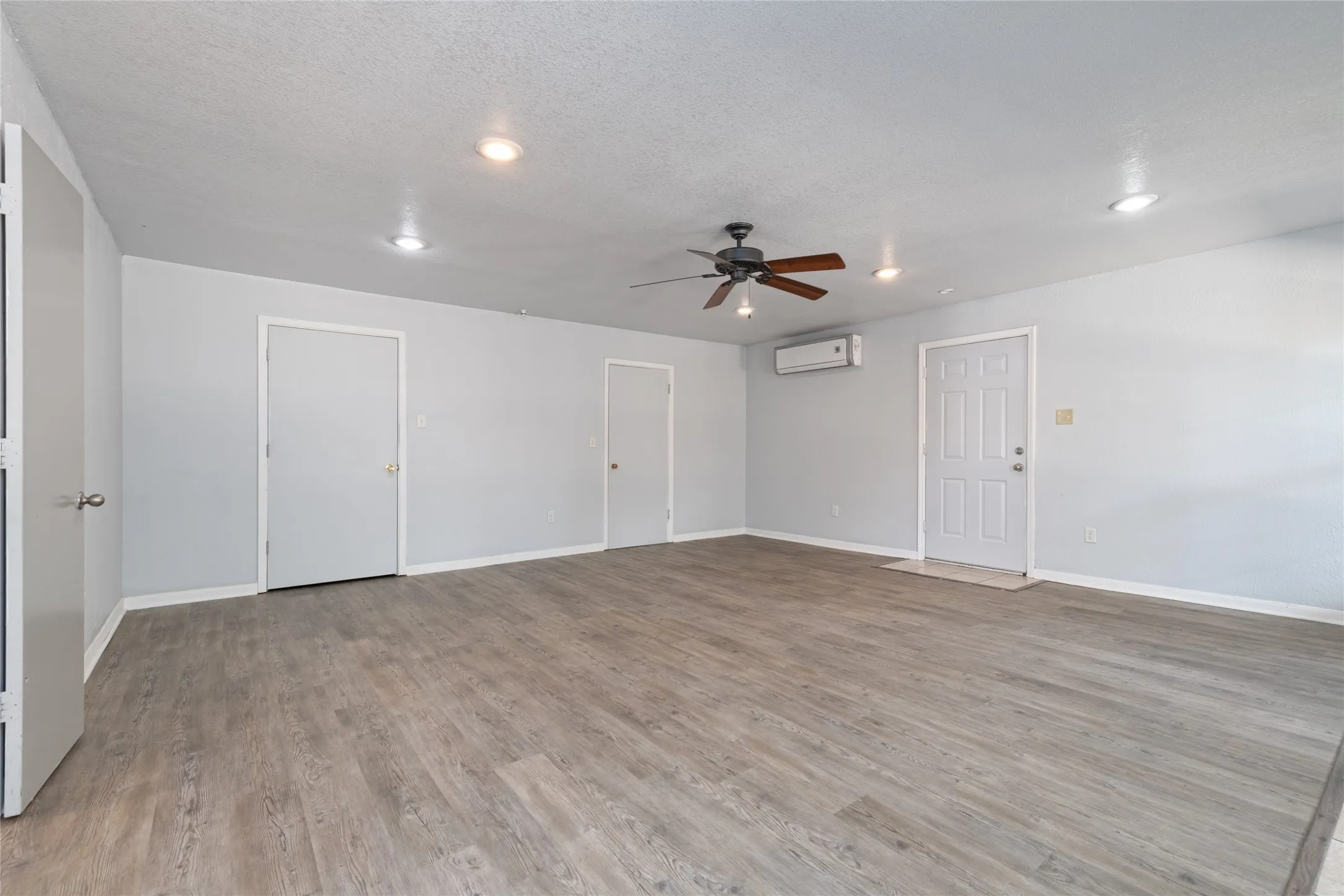 Single Family Residence For Sale in Taylor County , 3142 Columbia Drive, Abilene, Texas 79605, 3 Bedroom, 2 Bathroom, Garage spaces, 2,000 Sqft, built in 1958, mls#21390144, Real Estate Agent in Abilene, Homes For Sale in Taylor county, Homes For Sale in Abilene, Realtor in Abilene Texas, Real Estate Brokerage Independent Realty Texas, Luminita Cordes Realtor