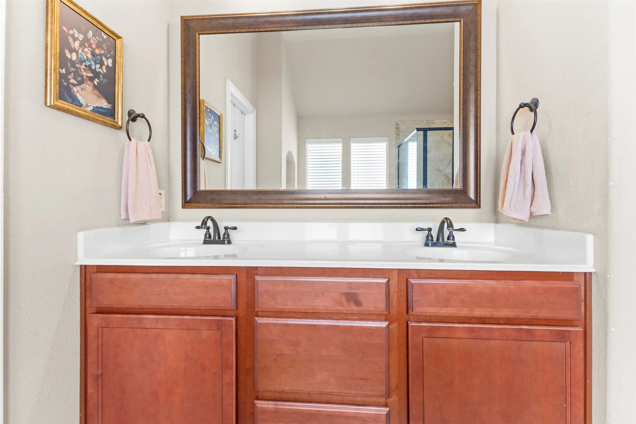 Dual sinks in Primary!