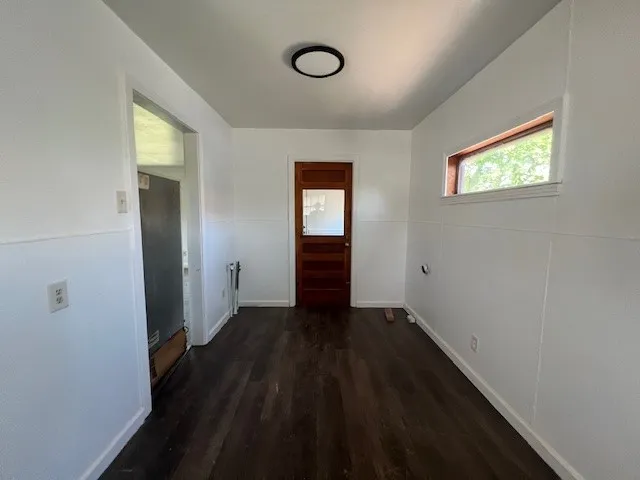 Single Family Residence For Rent in Taylor County , 1466 Park Avenue, Abilene, Texas 79603, 2 Bedroom, 1 Bathroom, Garage spaces, 1,038 Sqft, built in 1950, mls#21390153, Real Estate Agent in Abilene, Homes For Rent in Taylor county, Homes For Rent in Abilene, Realtor in Abilene Texas, Real Estate Brokerage Independent Realty Texas, Luminita Cordes Realtor