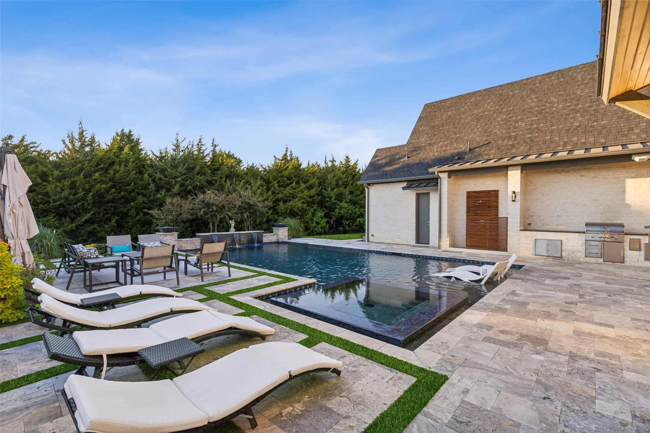 Single Family Residence For Sale in Rockwall County , 405 Kings Landing, Heath, Texas 75032, 4 Bedroom, 7 Bathroom, 3 Garage spaces, 5,734 Sqft, built in 2021, mls#21386962, Real Estate Agent in Heath, Homes For Sale in Rockwall county, Homes For Sale in Heath, Realtor in Heath Texas, Real Estate Brokerage Independent Realty Texas, Luminita Cordes Realtor