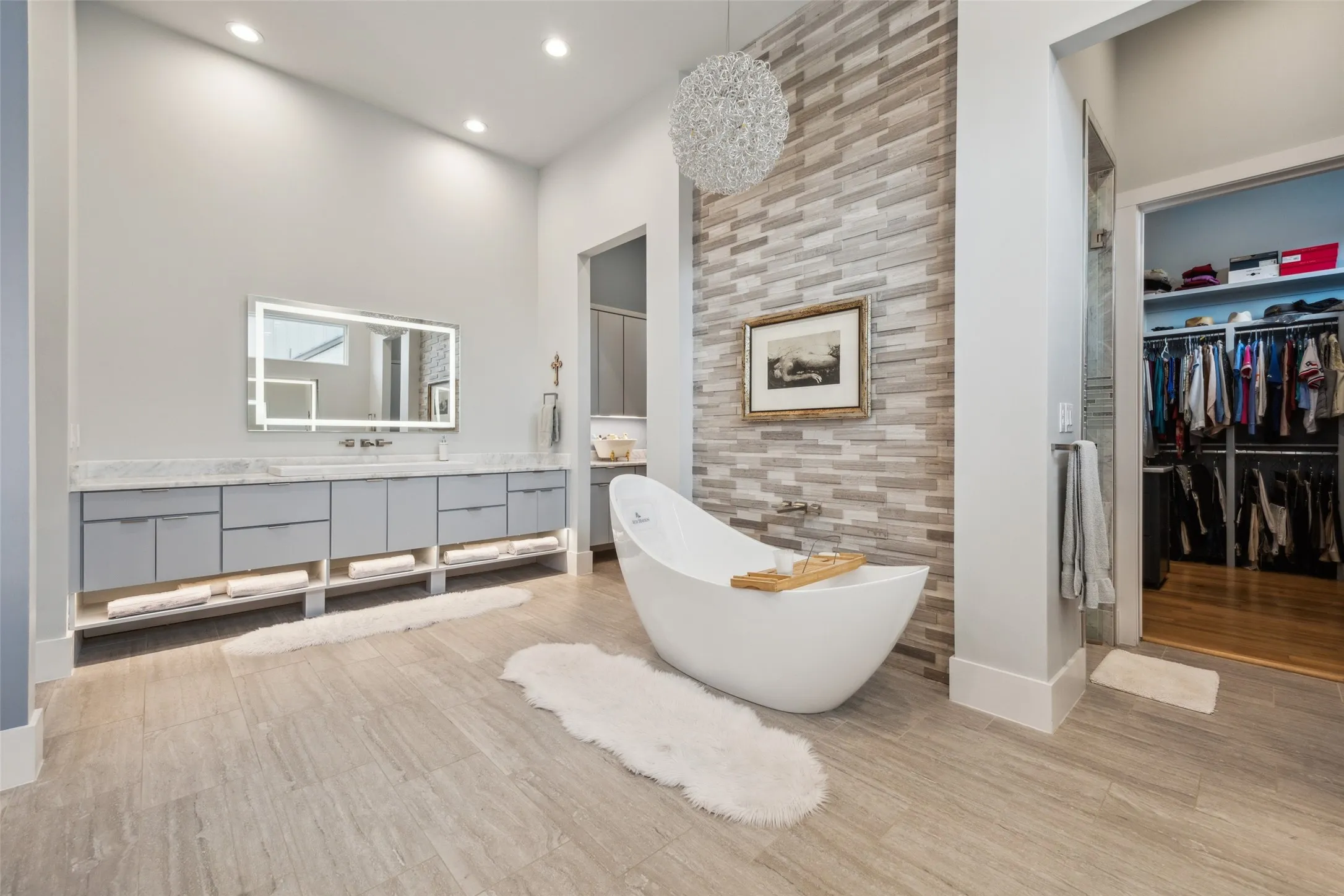 Single Family Residence For Sale in Rockwall County , 405 Kings Landing, Heath, Texas 75032, 4 Bedroom, 7 Bathroom, 3 Garage spaces, 5,734 Sqft, built in 2021, mls#21386962, Real Estate Agent in Heath, Homes For Sale in Rockwall county, Homes For Sale in Heath, Realtor in Heath Texas, Real Estate Brokerage Independent Realty Texas, Luminita Cordes Realtor