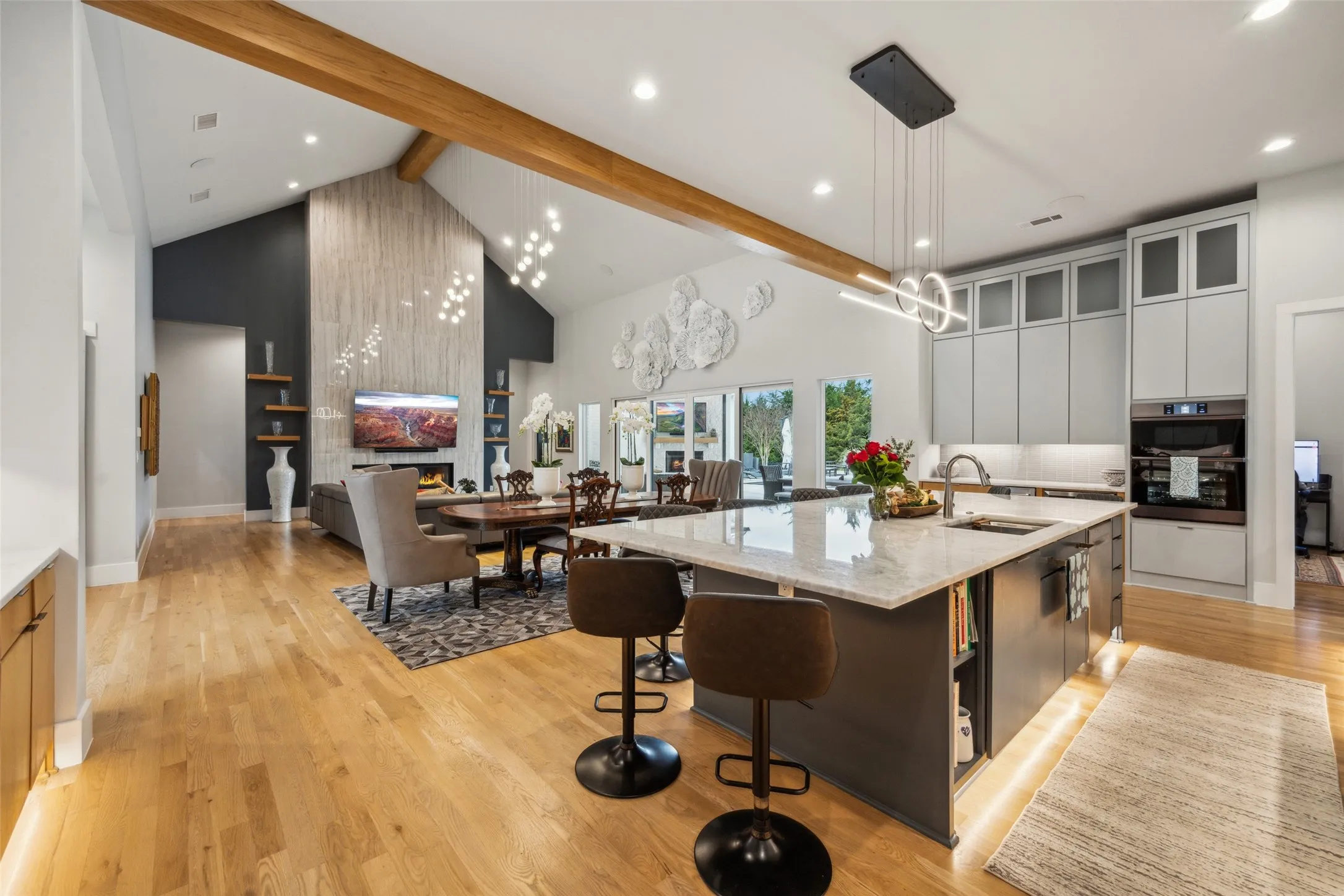 Single Family Residence For Sale in Rockwall County , 405 Kings Landing, Heath, Texas 75032, 4 Bedroom, 7 Bathroom, 3 Garage spaces, 5,734 Sqft, built in 2021, mls#21386962, Real Estate Agent in Heath, Homes For Sale in Rockwall county, Homes For Sale in Heath, Realtor in Heath Texas, Real Estate Brokerage Independent Realty Texas, Luminita Cordes Realtor