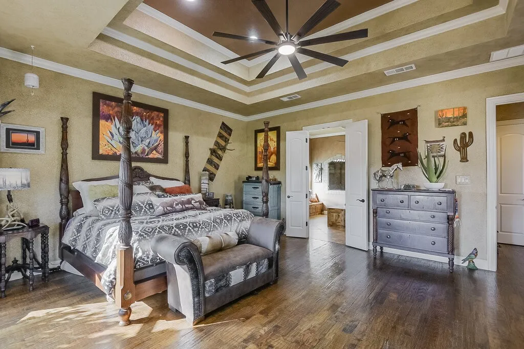 Single Family Residence For Sale in Parker County , 173 Pinnacle Peak Lane, Weatherford, Texas 76087, 3 Bedroom, 3 Bathroom, 3 Garage spaces, 3,452 Sqft, built in 2009, mls#21388951, Real Estate Agent in Weatherford, Homes For Sale in Parker county, Homes For Sale in Weatherford, Realtor in Weatherford Texas, Real Estate Brokerage Independent Realty Texas, Luminita Cordes Realtor