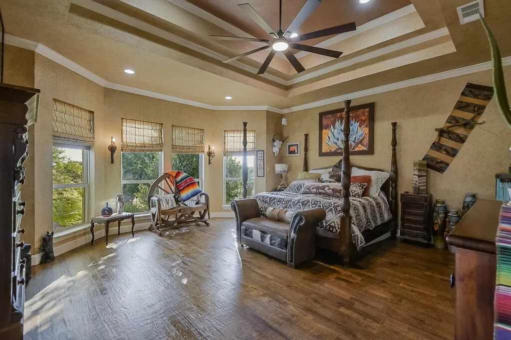 Single Family Residence For Sale in Parker County , 173 Pinnacle Peak Lane, Weatherford, Texas 76087, 3 Bedroom, 3 Bathroom, 3 Garage spaces, 3,452 Sqft, built in 2009, mls#21388951, Real Estate Agent in Weatherford, Homes For Sale in Parker county, Homes For Sale in Weatherford, Realtor in Weatherford Texas, Real Estate Brokerage Independent Realty Texas, Luminita Cordes Realtor