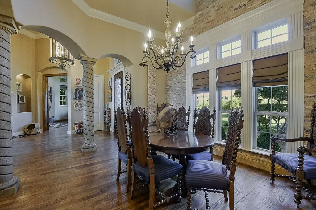 Single Family Residence For Sale in Parker County , 173 Pinnacle Peak Lane, Weatherford, Texas 76087, 3 Bedroom, 3 Bathroom, 3 Garage spaces, 3,452 Sqft, built in 2009, mls#21388951, Real Estate Agent in Weatherford, Homes For Sale in Parker county, Homes For Sale in Weatherford, Realtor in Weatherford Texas, Real Estate Brokerage Independent Realty Texas, Luminita Cordes Realtor