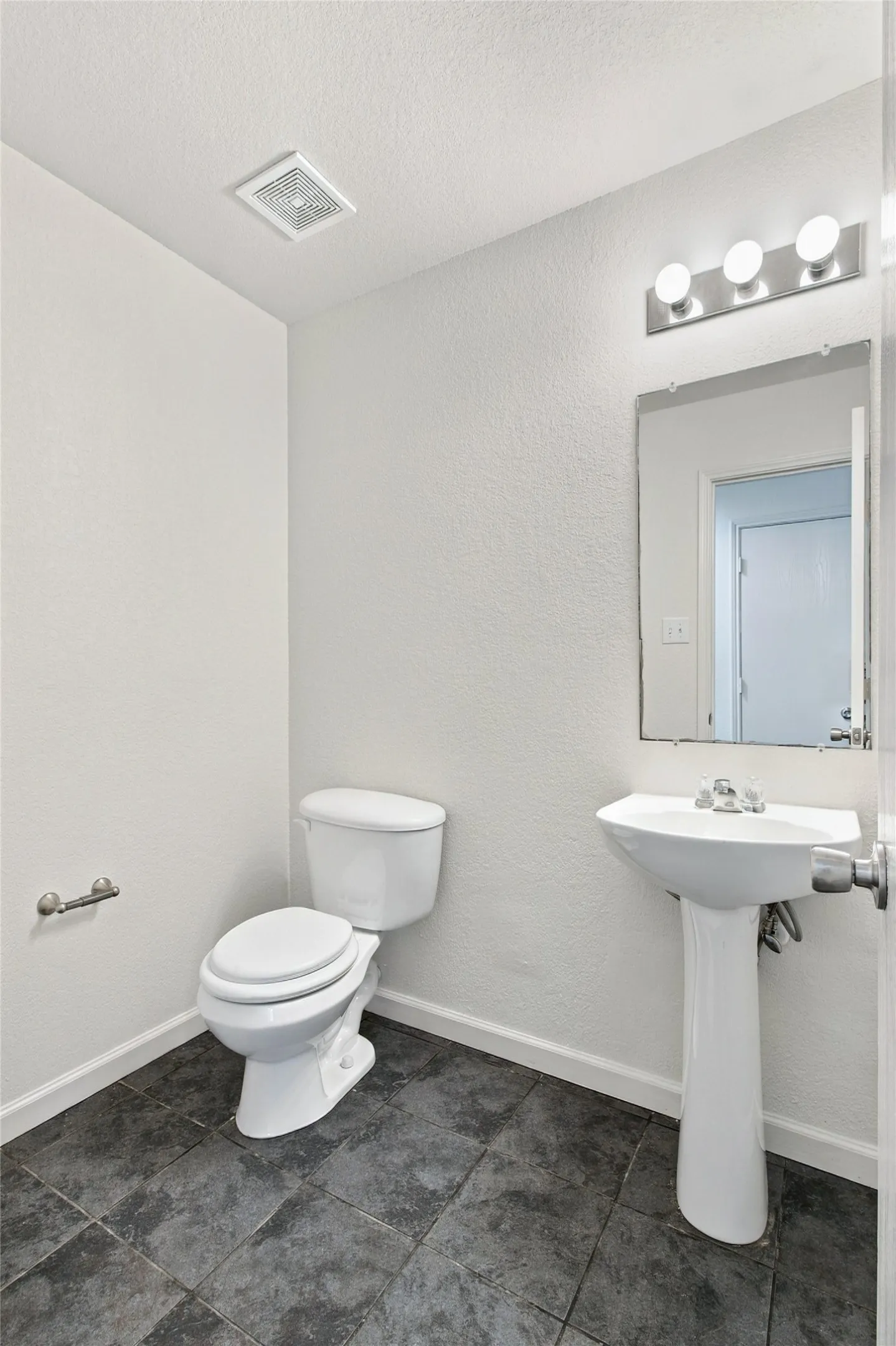 Half powder bath