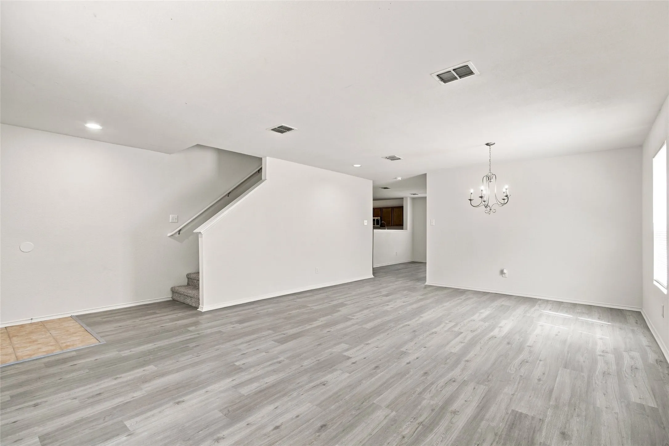 Single Family Residence For Sale in Wise County , 12121 Arbor Lake Road, Rhome, Texas 76078, 4 Bedroom, 3 Bathroom, 2 Garage spaces, 2,360 Sqft, built in 2006, mls#21389443, Real Estate Agent in Rhome, Homes For Sale in Wise county, Homes For Sale in Rhome, Realtor in Rhome Texas, Real Estate Brokerage Independent Realty Texas, Luminita Cordes Realtor