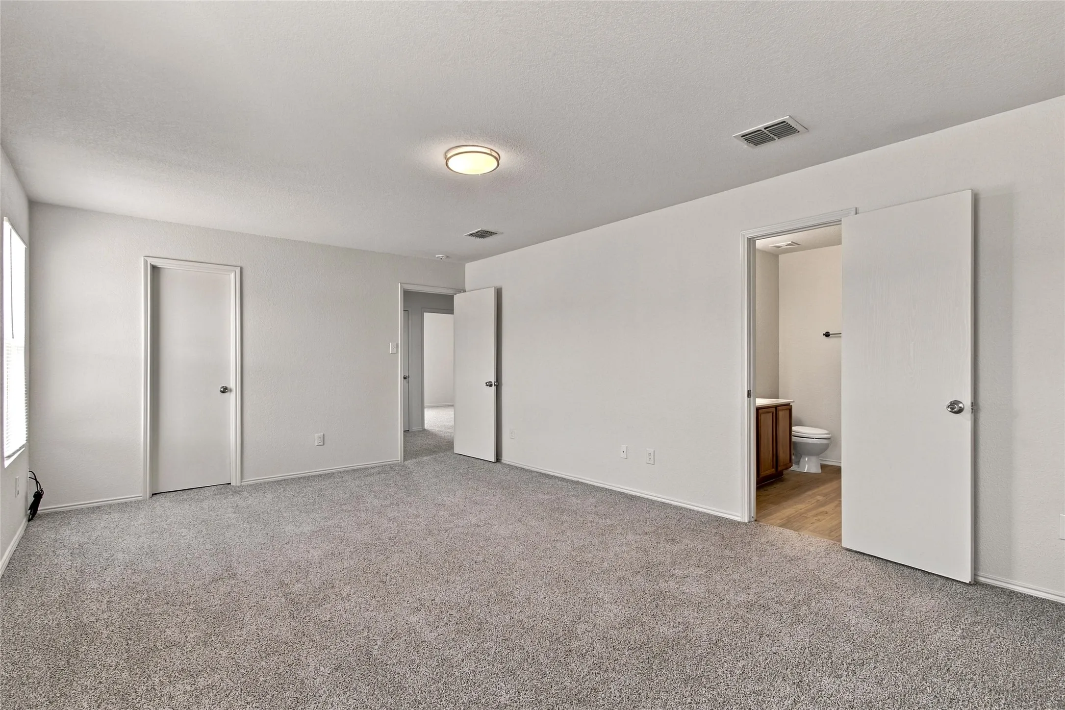 Single Family Residence For Sale in Wise County , 12121 Arbor Lake Road, Rhome, Texas 76078, 4 Bedroom, 3 Bathroom, 2 Garage spaces, 2,360 Sqft, built in 2006, mls#21389443, Real Estate Agent in Rhome, Homes For Sale in Wise county, Homes For Sale in Rhome, Realtor in Rhome Texas, Real Estate Brokerage Independent Realty Texas, Luminita Cordes Realtor