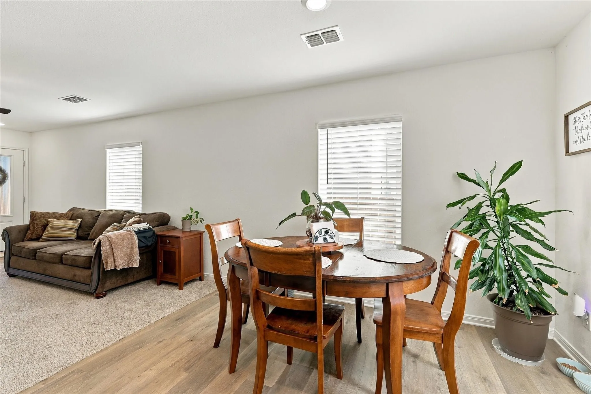Single Family Residence For Sale in Denton County , 14017 Golden Valley Road, Ponder, Texas 76259, 3 Bedroom, 2 Bathroom, 2 Garage spaces, 1,084 Sqft, built in 2024, mls#21389873, Real Estate Agent in Ponder, Homes For Sale in Denton county, Homes For Sale in Ponder, Realtor in Ponder Texas, Real Estate Brokerage Independent Realty Texas, Luminita Cordes Realtor