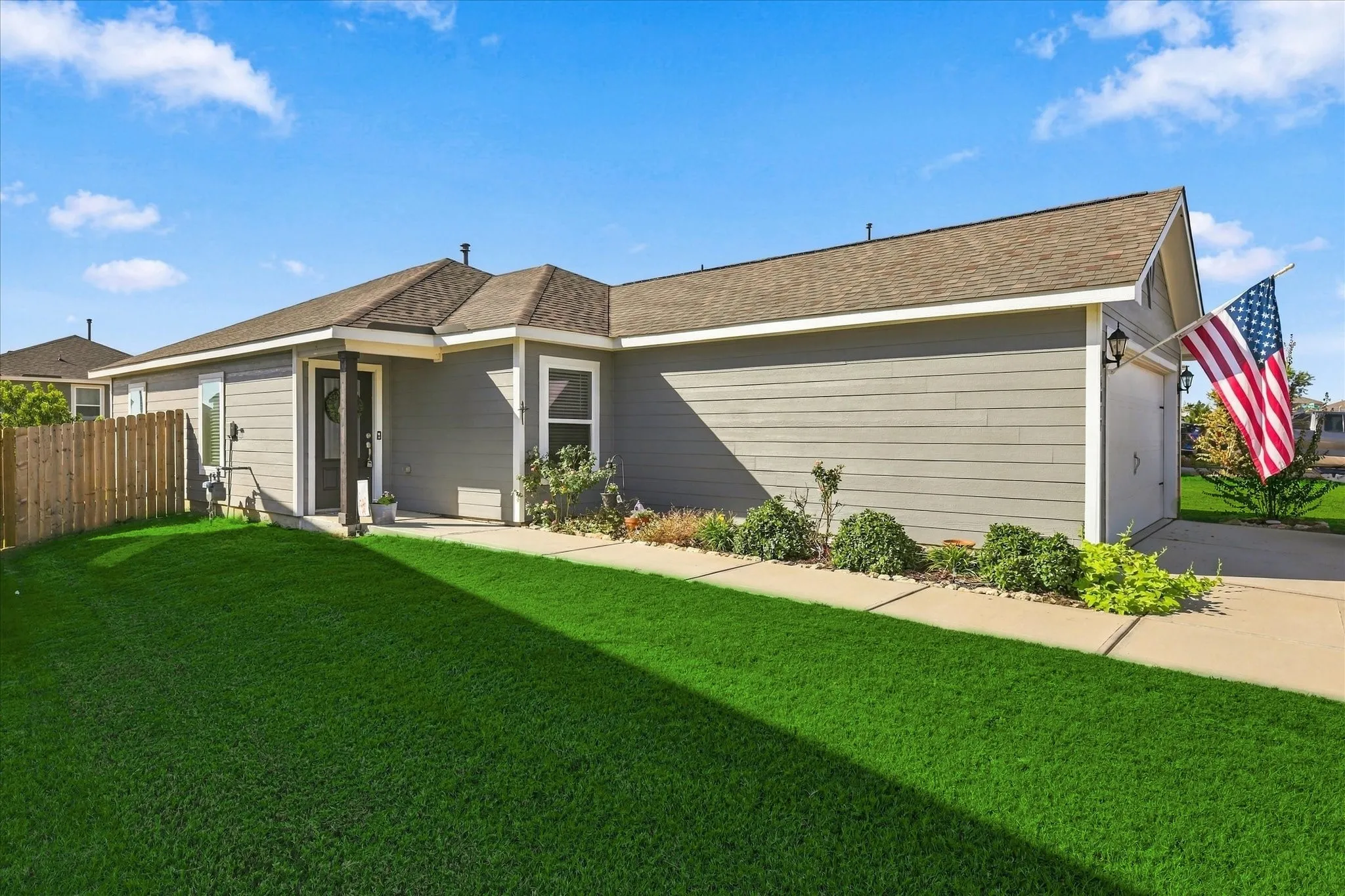Single Family Residence For Sale in Denton County , 14017 Golden Valley Road, Ponder, Texas 76259, 3 Bedroom, 2 Bathroom, 2 Garage spaces, 1,084 Sqft, built in 2024, mls#21389873, Real Estate Agent in Ponder, Homes For Sale in Denton county, Homes For Sale in Ponder, Realtor in Ponder Texas, Real Estate Brokerage Independent Realty Texas, Luminita Cordes Realtor