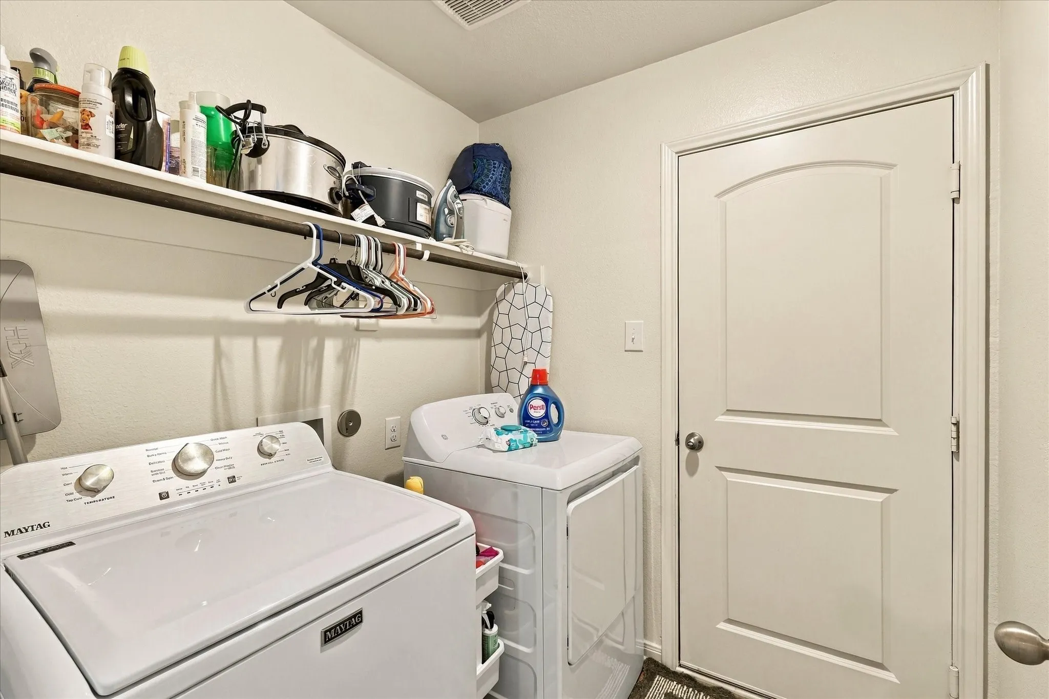 Single Family Residence For Sale in Denton County , 14017 Golden Valley Road, Ponder, Texas 76259, 3 Bedroom, 2 Bathroom, 2 Garage spaces, 1,084 Sqft, built in 2024, mls#21389873, Real Estate Agent in Ponder, Homes For Sale in Denton county, Homes For Sale in Ponder, Realtor in Ponder Texas, Real Estate Brokerage Independent Realty Texas, Luminita Cordes Realtor