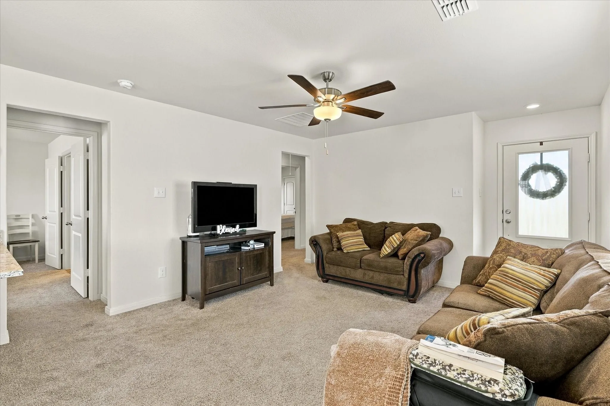 Single Family Residence For Sale in Denton County , 14017 Golden Valley Road, Ponder, Texas 76259, 3 Bedroom, 2 Bathroom, 2 Garage spaces, 1,084 Sqft, built in 2024, mls#21389873, Real Estate Agent in Ponder, Homes For Sale in Denton county, Homes For Sale in Ponder, Realtor in Ponder Texas, Real Estate Brokerage Independent Realty Texas, Luminita Cordes Realtor