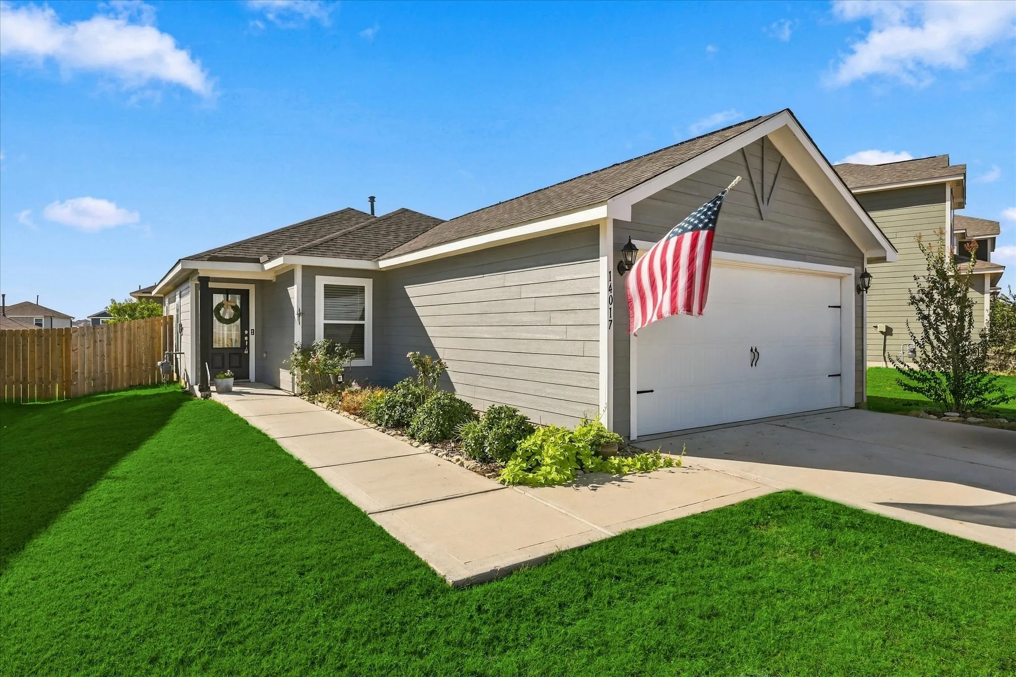 Single Family Residence For Sale in Denton County , 14017 Golden Valley Road, Ponder, Texas 76259, 3 Bedroom, 2 Bathroom, 2 Garage spaces, 1,084 Sqft, built in 2024, mls#21389873, Real Estate Agent in Ponder, Homes For Sale in Denton county, Homes For Sale in Ponder, Realtor in Ponder Texas, Real Estate Brokerage Independent Realty Texas, Luminita Cordes Realtor