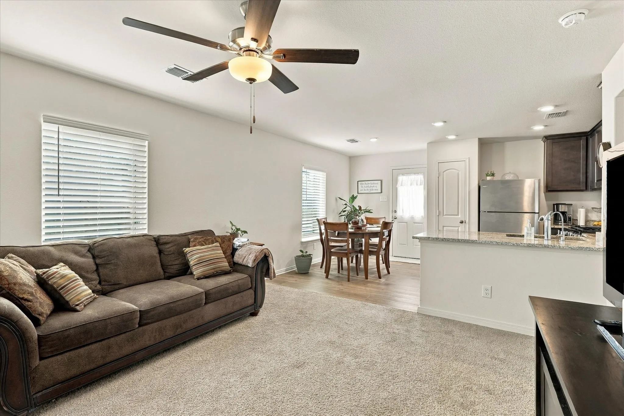 Single Family Residence For Sale in Denton County , 14017 Golden Valley Road, Ponder, Texas 76259, 3 Bedroom, 2 Bathroom, 2 Garage spaces, 1,084 Sqft, built in 2024, mls#21389873, Real Estate Agent in Ponder, Homes For Sale in Denton county, Homes For Sale in Ponder, Realtor in Ponder Texas, Real Estate Brokerage Independent Realty Texas, Luminita Cordes Realtor