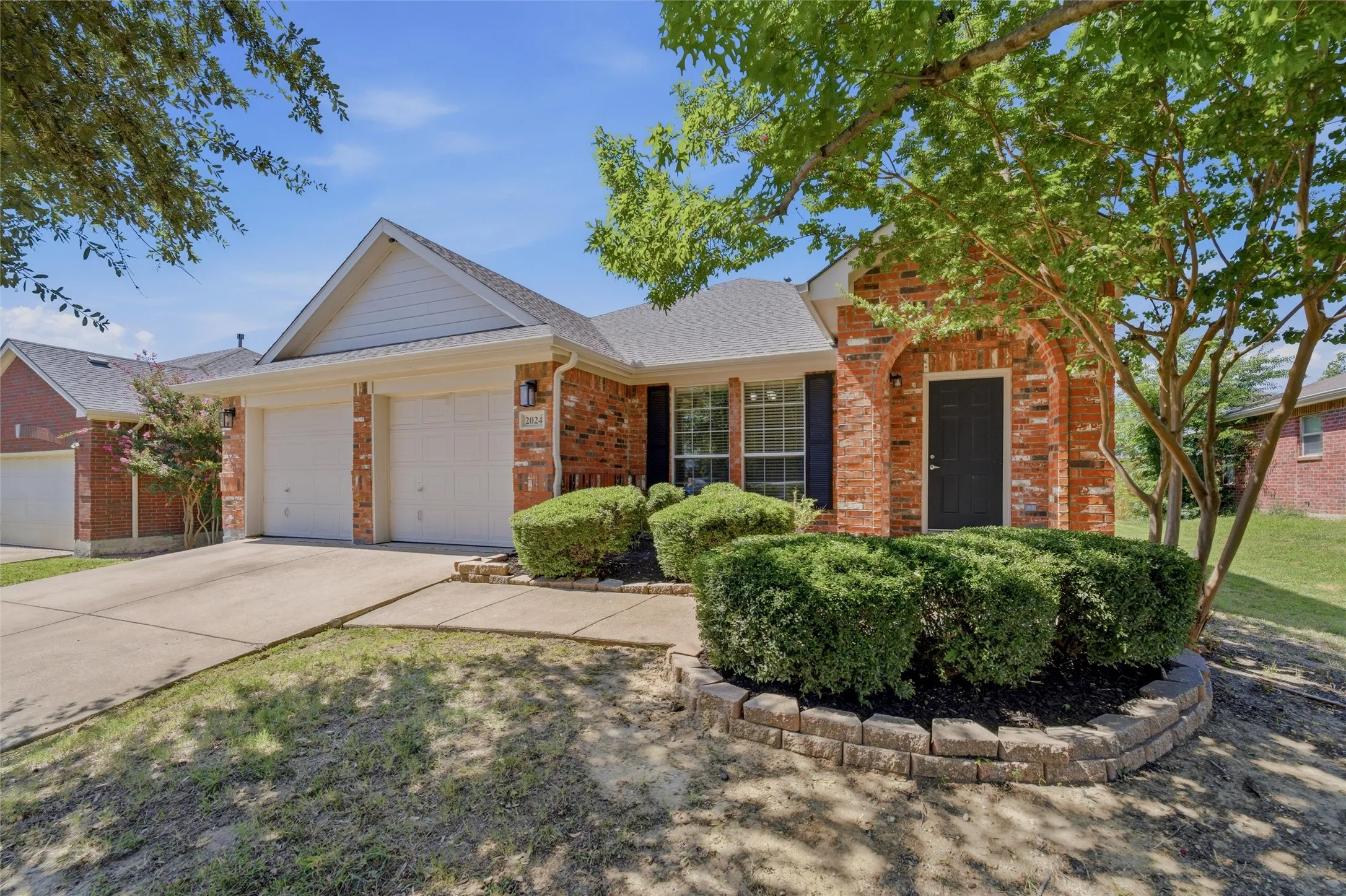Single Family Residence For Rent in Kaufman County , 2024 Preston Trail, Forney, Texas 75126, 4 Bedroom, 2 Bathroom, 2 Garage spaces, 1,998 Sqft, built in 2006, mls#21390161, Real Estate Agent in Forney, Homes For Rent in Kaufman county, Homes For Rent in Forney, Realtor in Forney Texas, Real Estate Brokerage Independent Realty Texas, Luminita Cordes Realtor