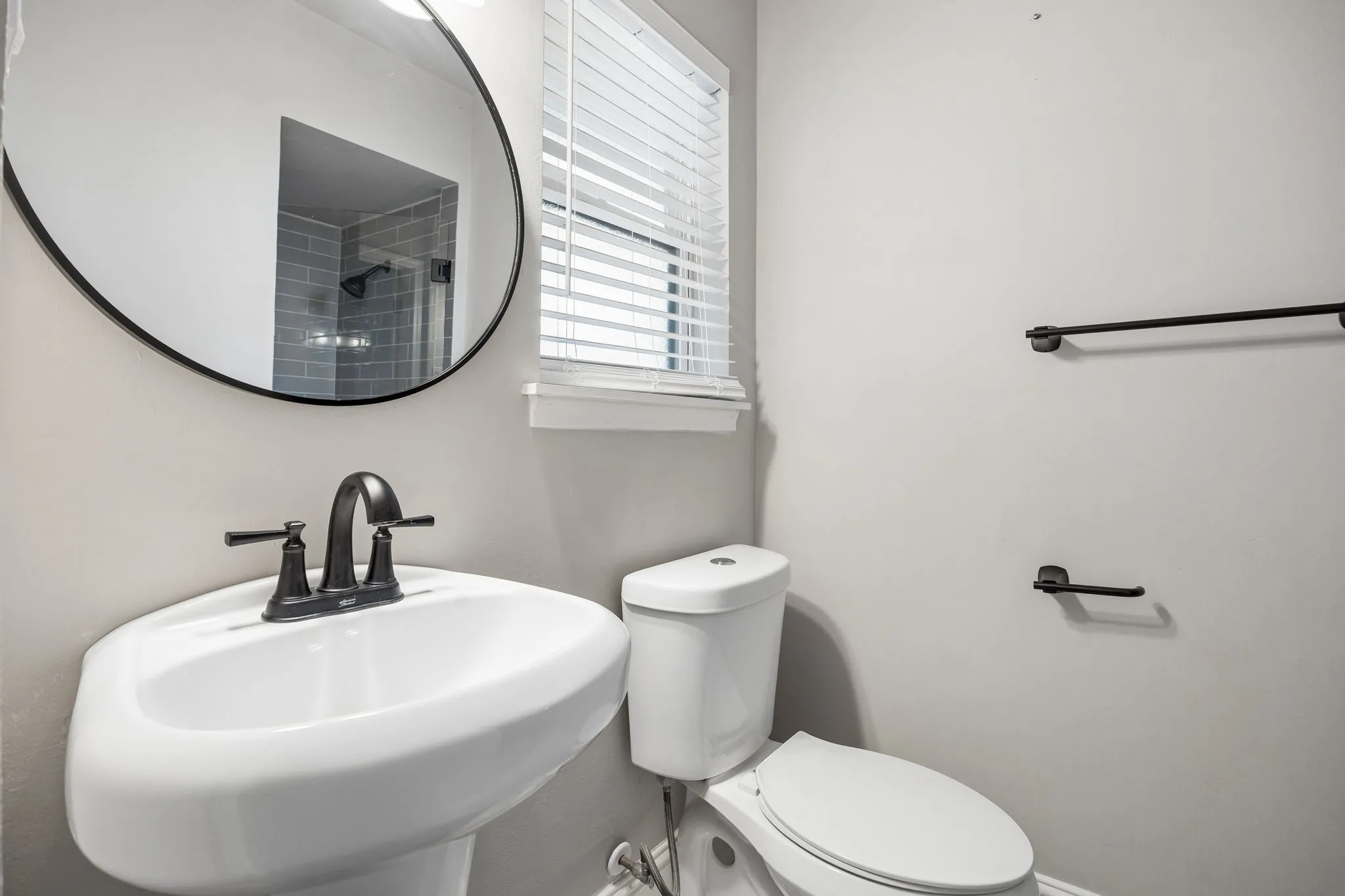 Single Family Residence For Sale in Dallas County , 721 James Drive, Richardson, Texas 75080, 4 Bedroom, 3 Bathroom, 2 Garage spaces, 1,986 Sqft, built in 1956, mls#21387764, Real Estate Agent in Richardson, Homes For Sale in Dallas county, Homes For Sale in Richardson, Realtor in Richardson Texas, Real Estate Brokerage Independent Realty Texas, Luminita Cordes Realtor